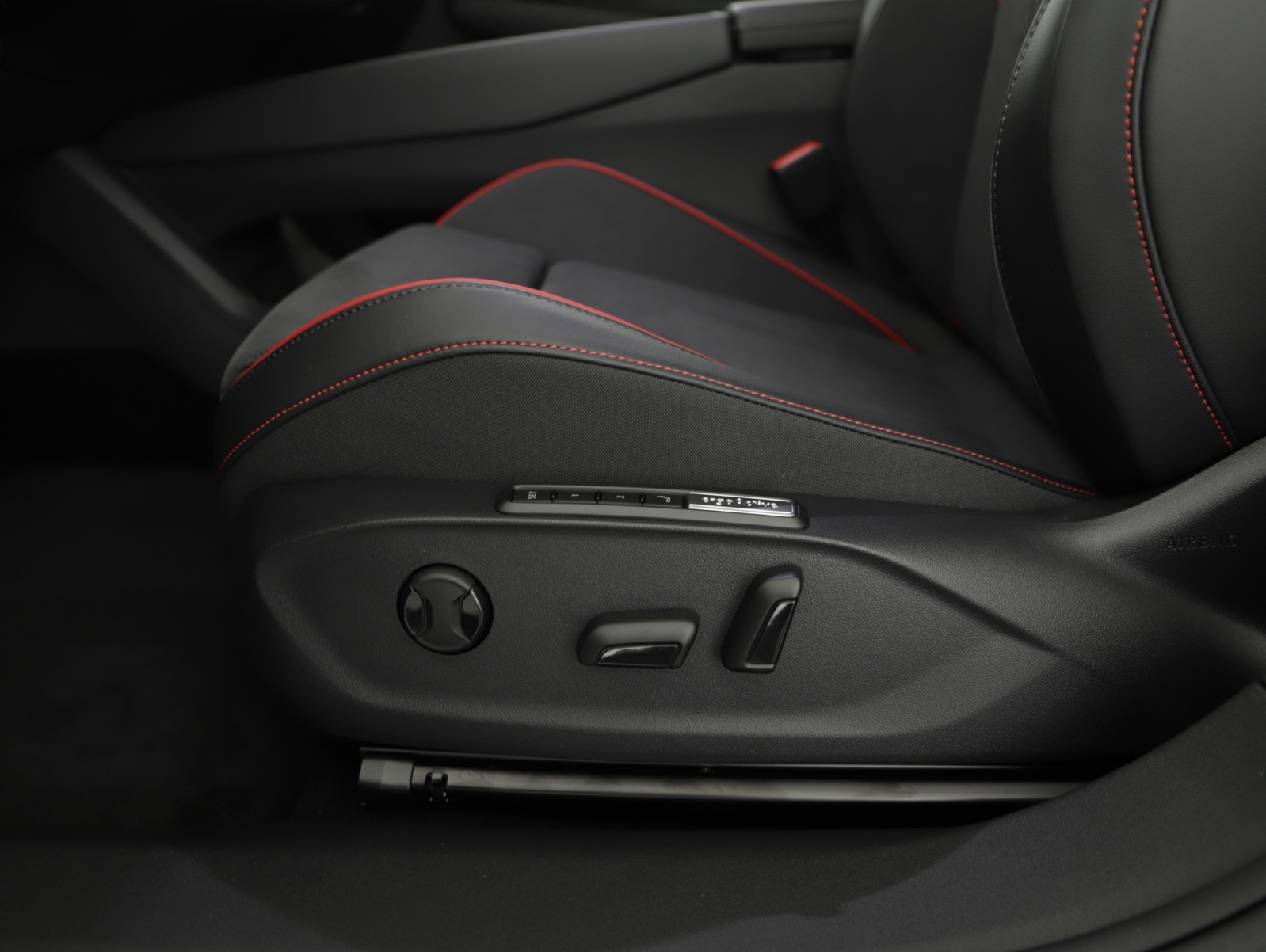 VW ID.7 Tourer GTX 86 kWh GTX 4 Motion-image-13