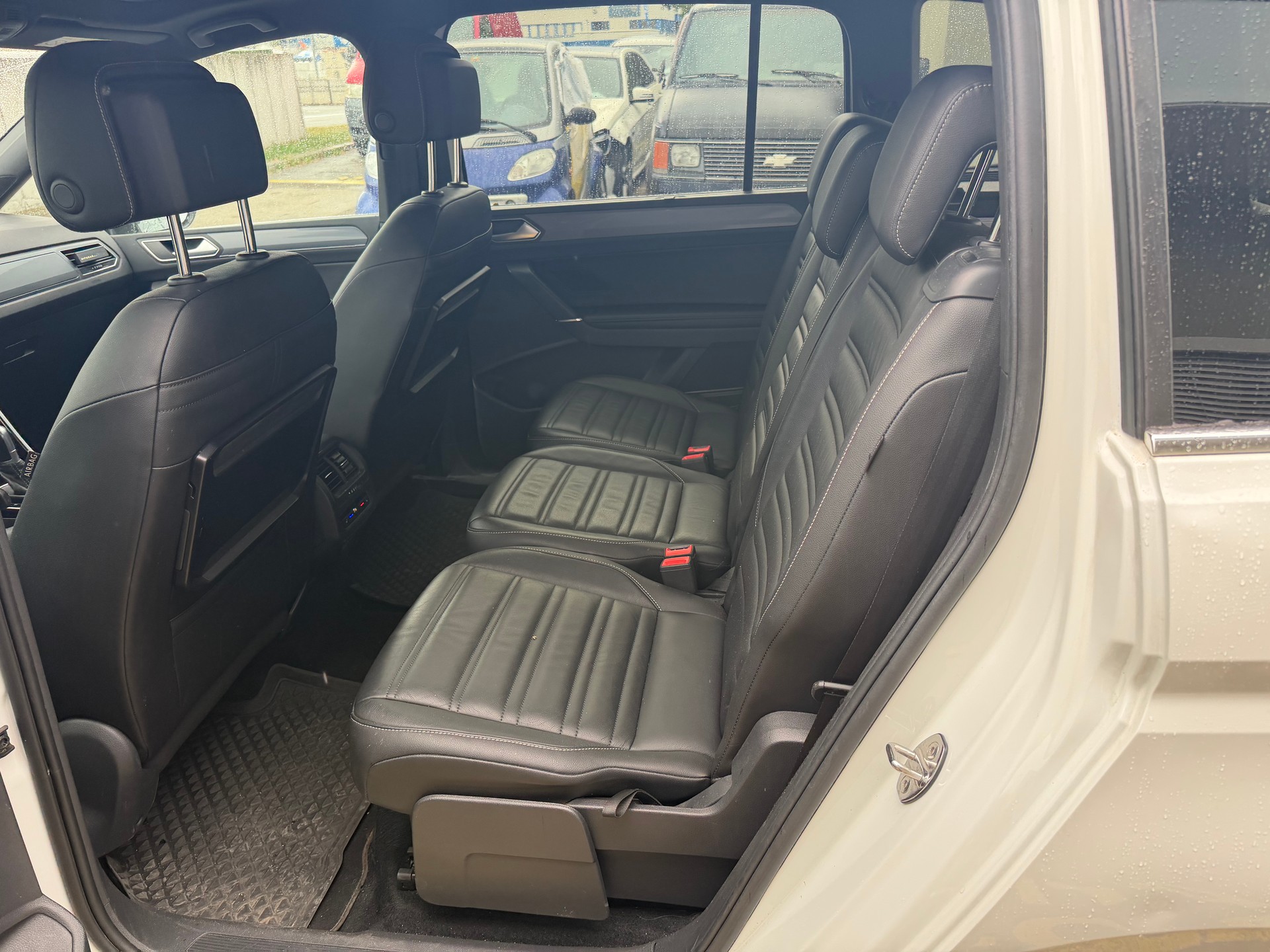 VW Touran 1.8 TSI BlueMotion Technology Sport DSG-image-7