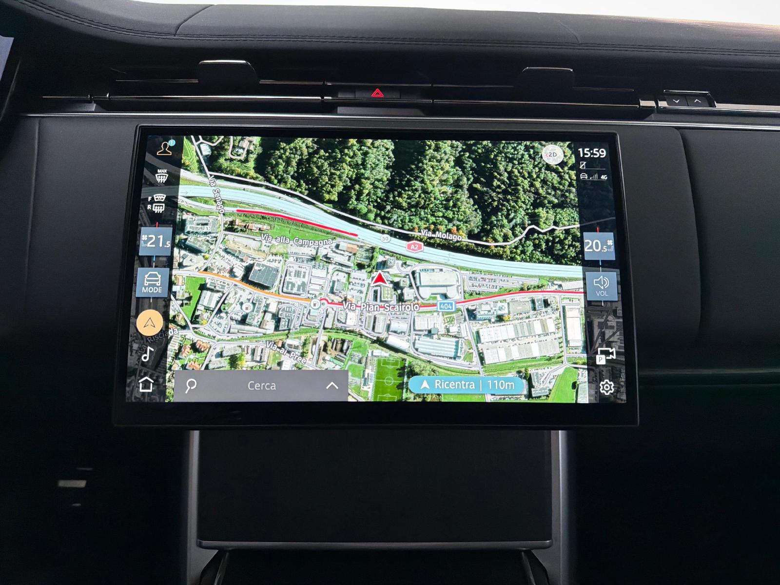 LAND ROVER Range Rover 3.0 D I6 300 HSE-image-14