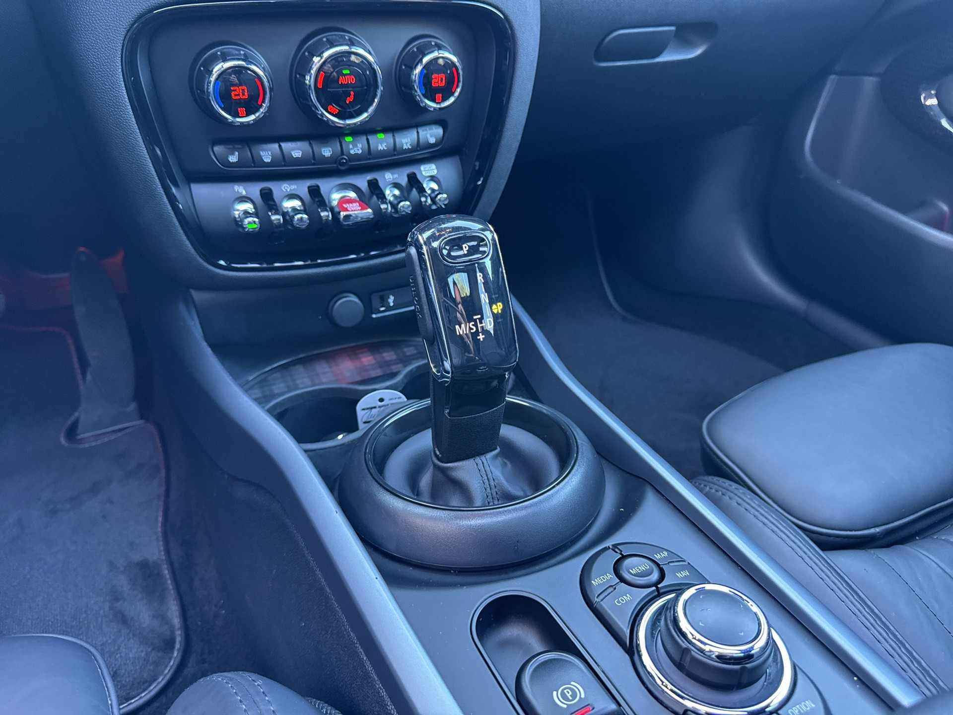 MINI Clubman Cooper S ALL4 Steptronic-image-12