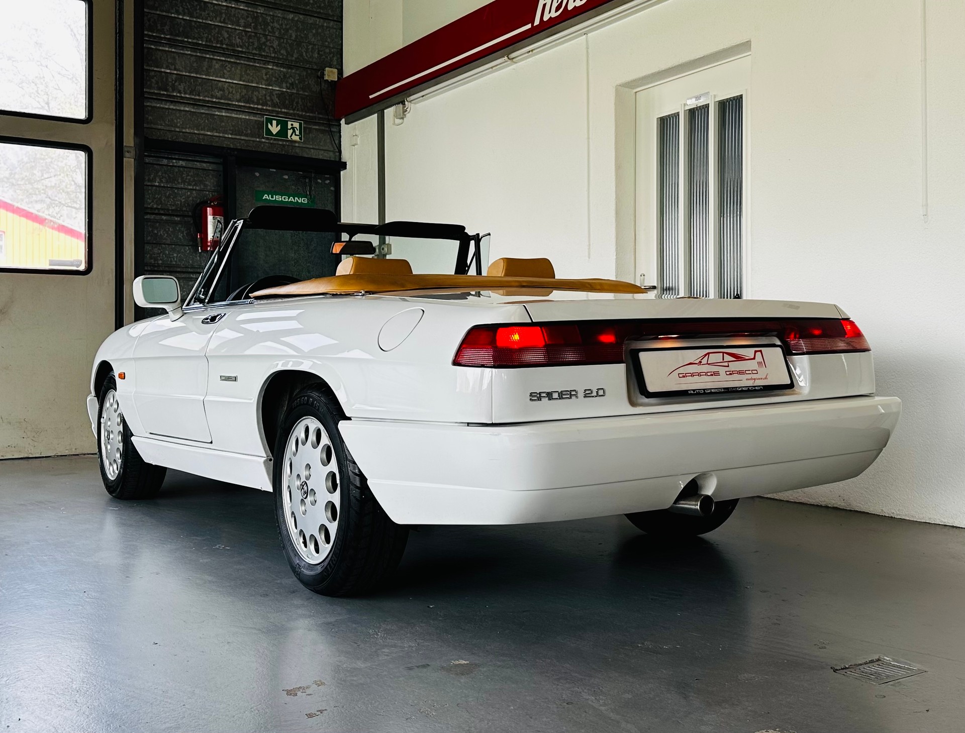 ALFA ROMEO Spider 2.0 "BIANCO FREDDO"-image-8