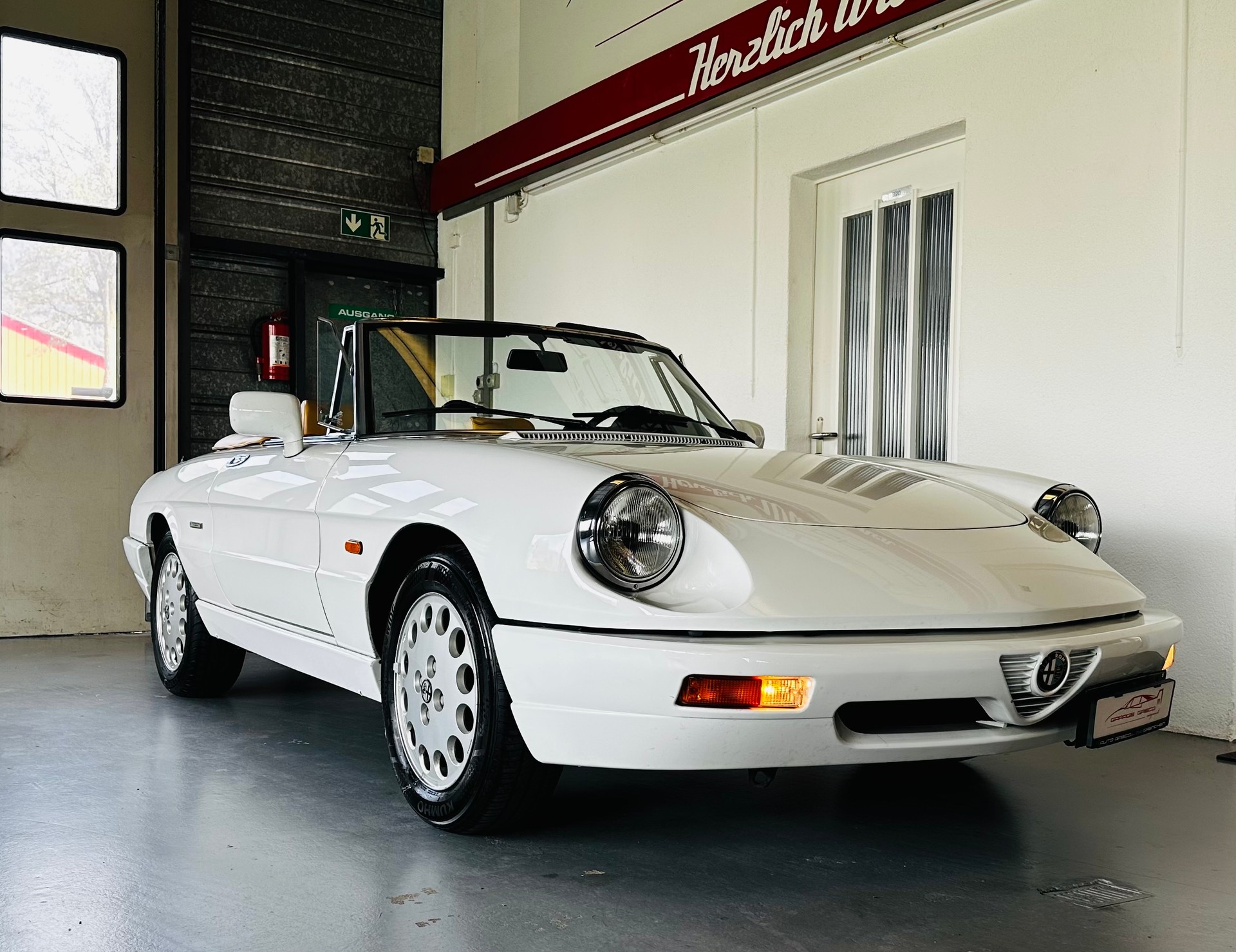 ALFA ROMEO Spider 2.0 "BIANCO FREDDO"-image-3