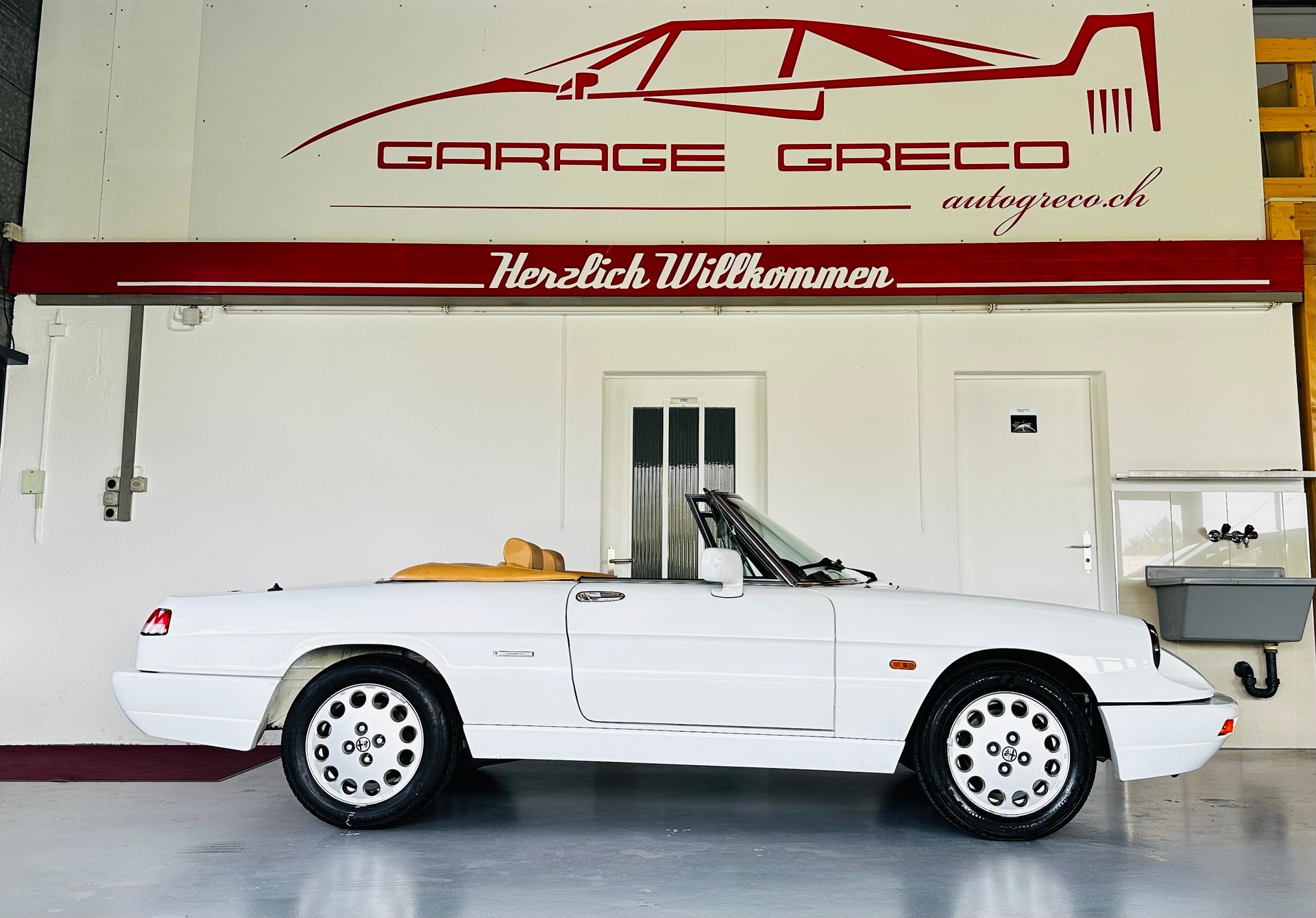 ALFA ROMEO Spider 2.0 "BIANCO FREDDO"-image-1
