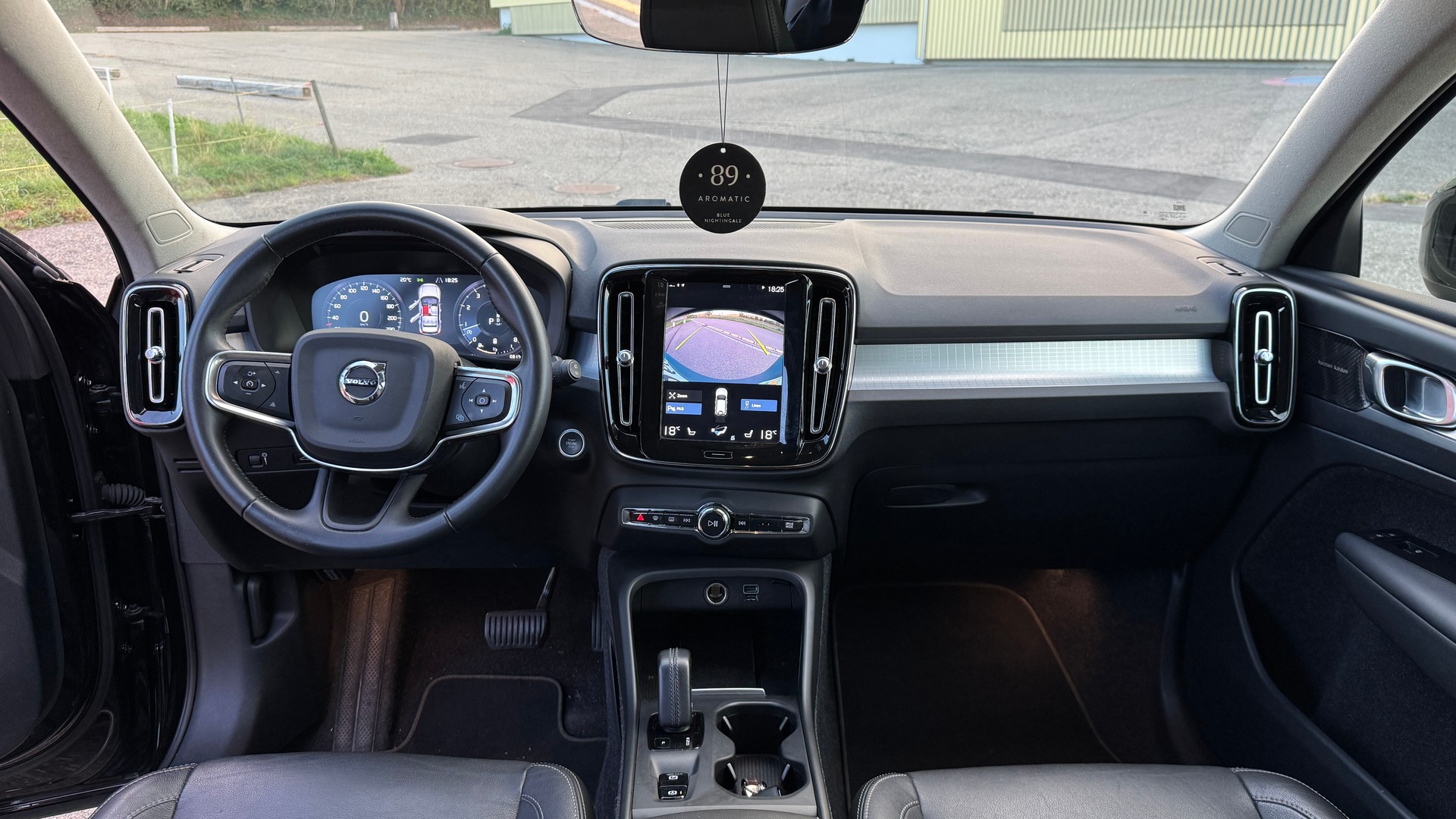 VOLVO 2.0 B4 MH Momentum AWD-image-8