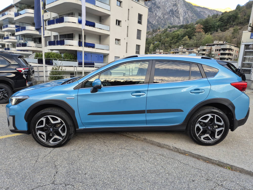 SUBARU XV 2.0i e-Boxer Luxury Bl./Gr.-image-2