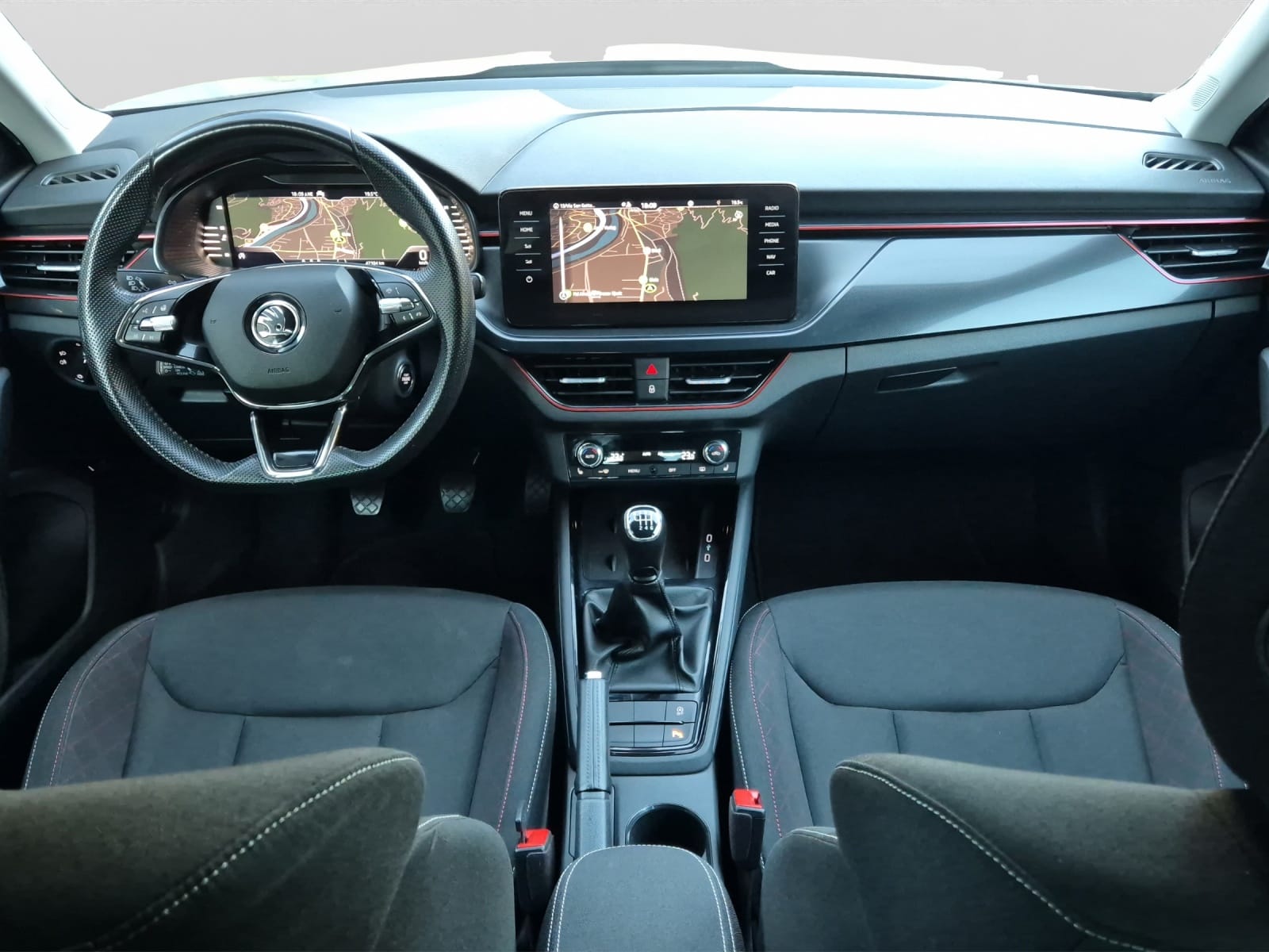 SKODA Kamiq 1.0 TSI Ambition-image-9