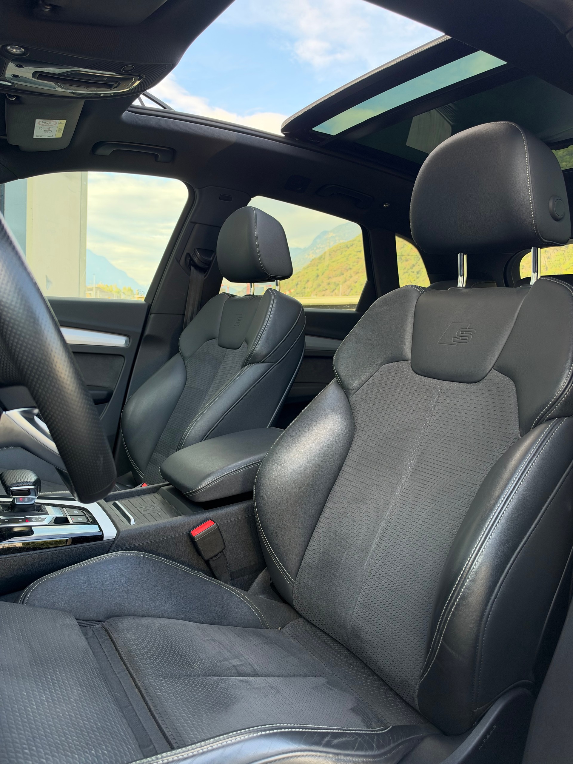 AUDI Q5 40 TDI S-line quattro S-tronic-image-10