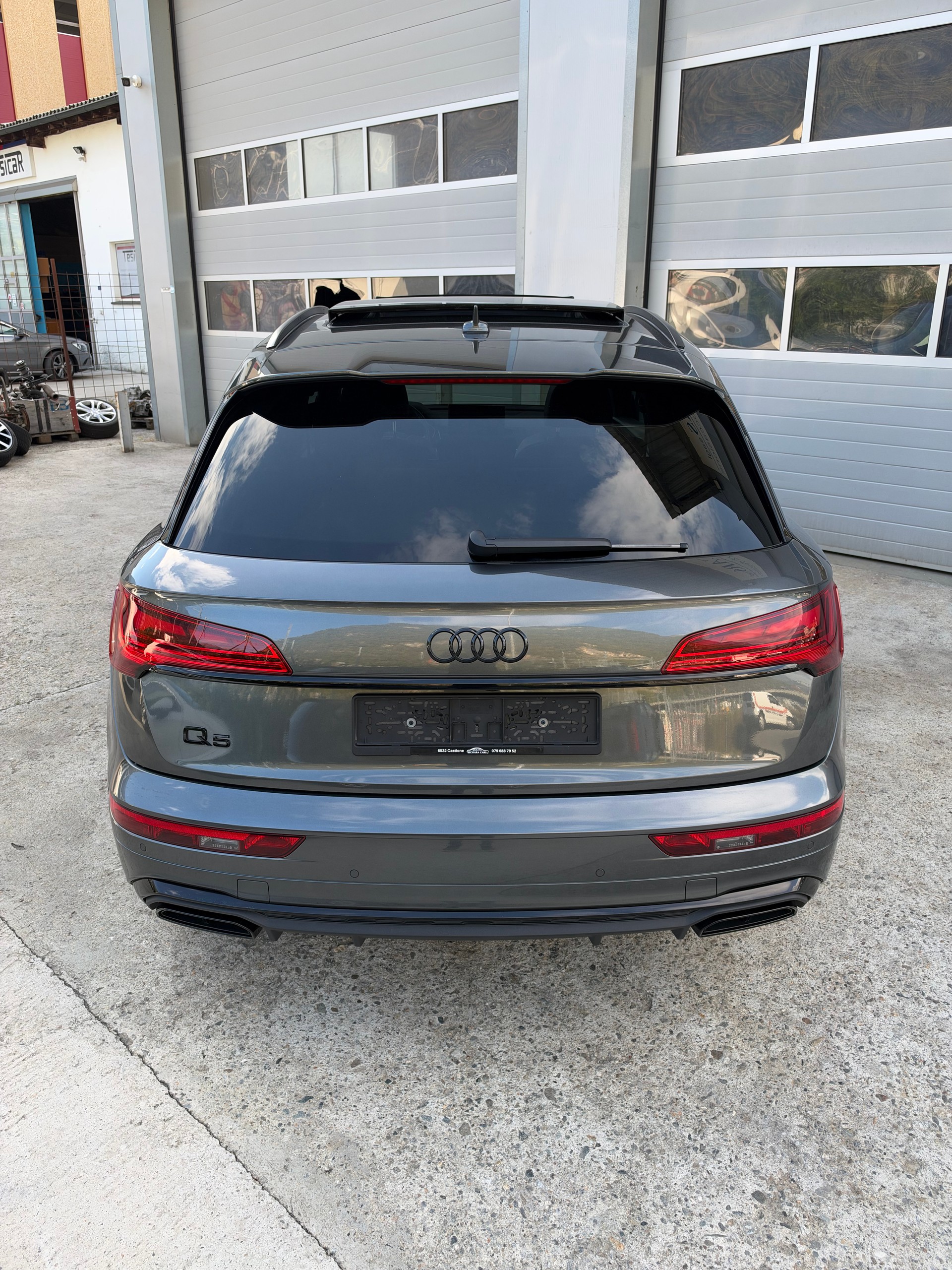 AUDI Q5 40 TDI S-line quattro S-tronic-image-5