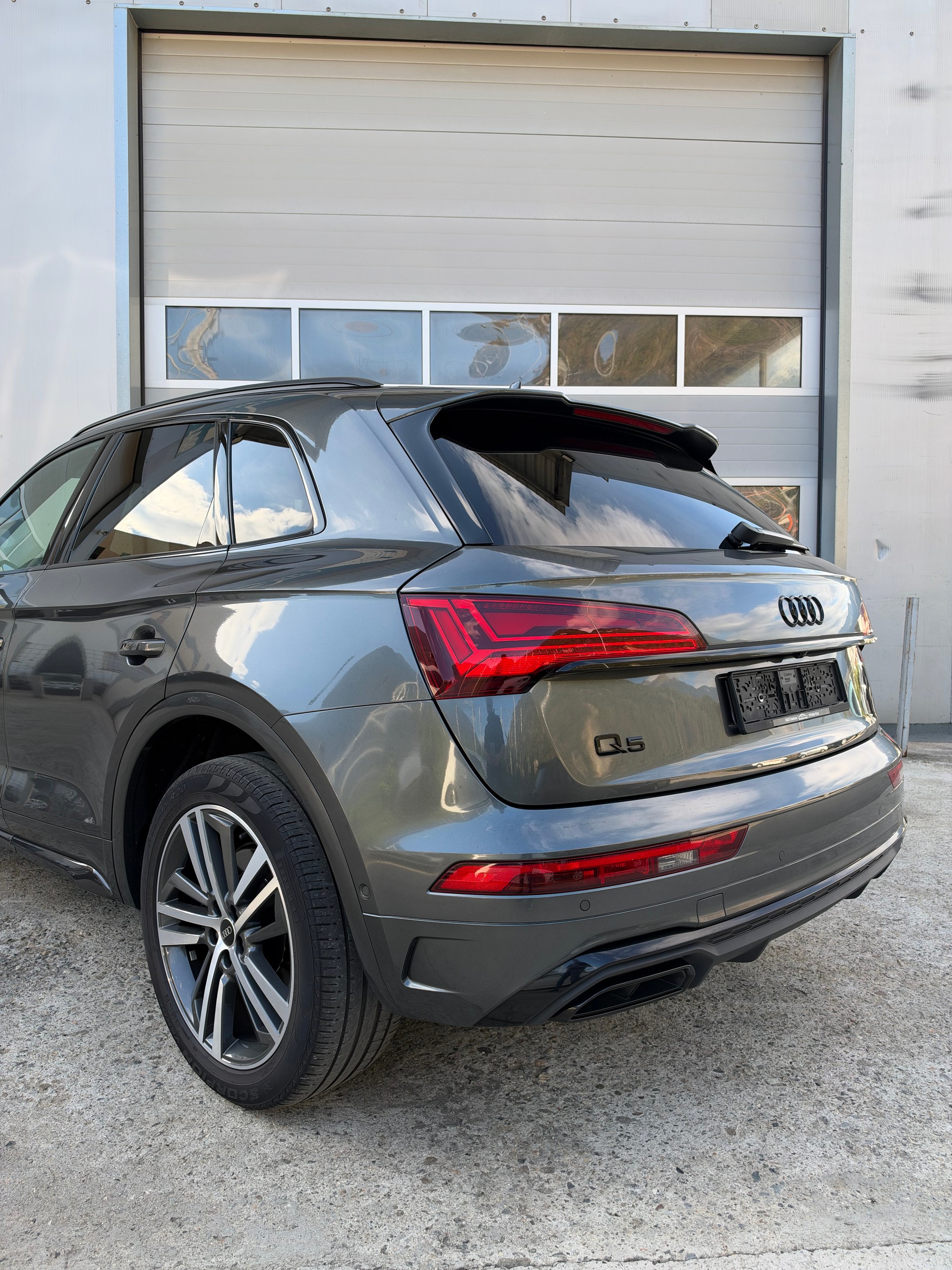 AUDI Q5 40 TDI S-line quattro S-tronic-image-7