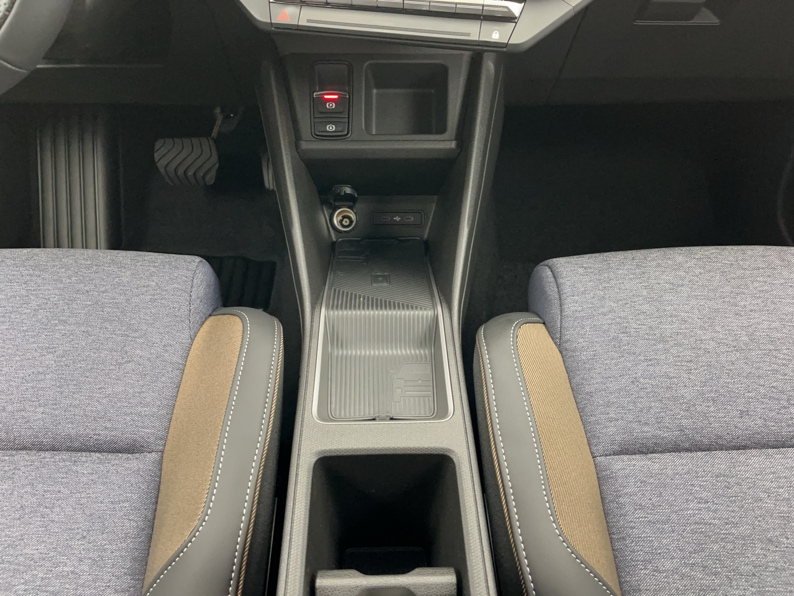 RENAULT R5 E-Tech Comfort Range techno-image-13