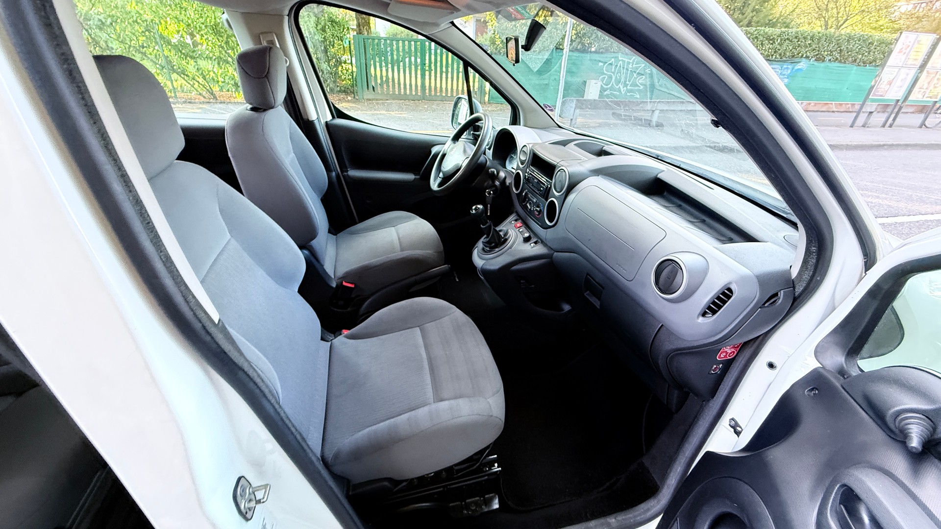 PEUGEOT Partner 1.6 Access-image-10