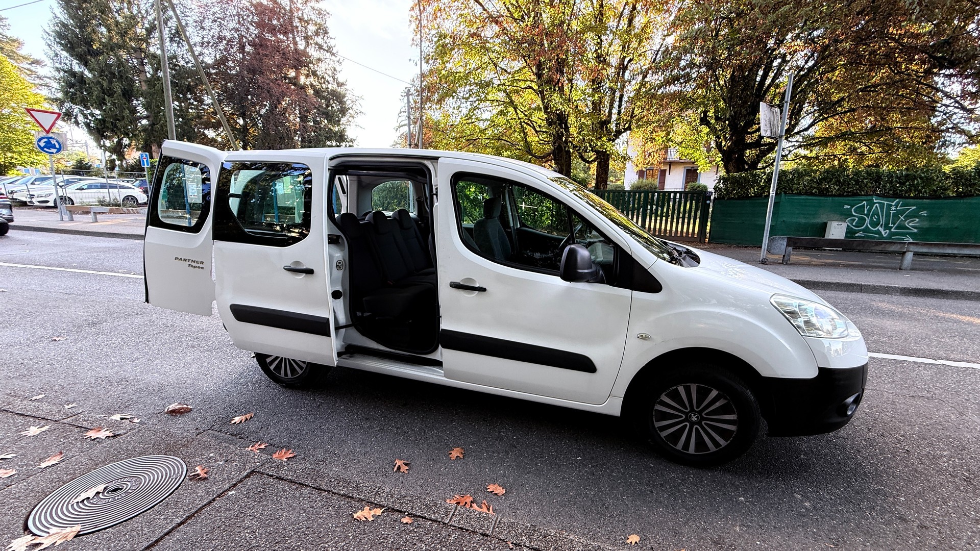 PEUGEOT Partner 1.6 Access-image-7