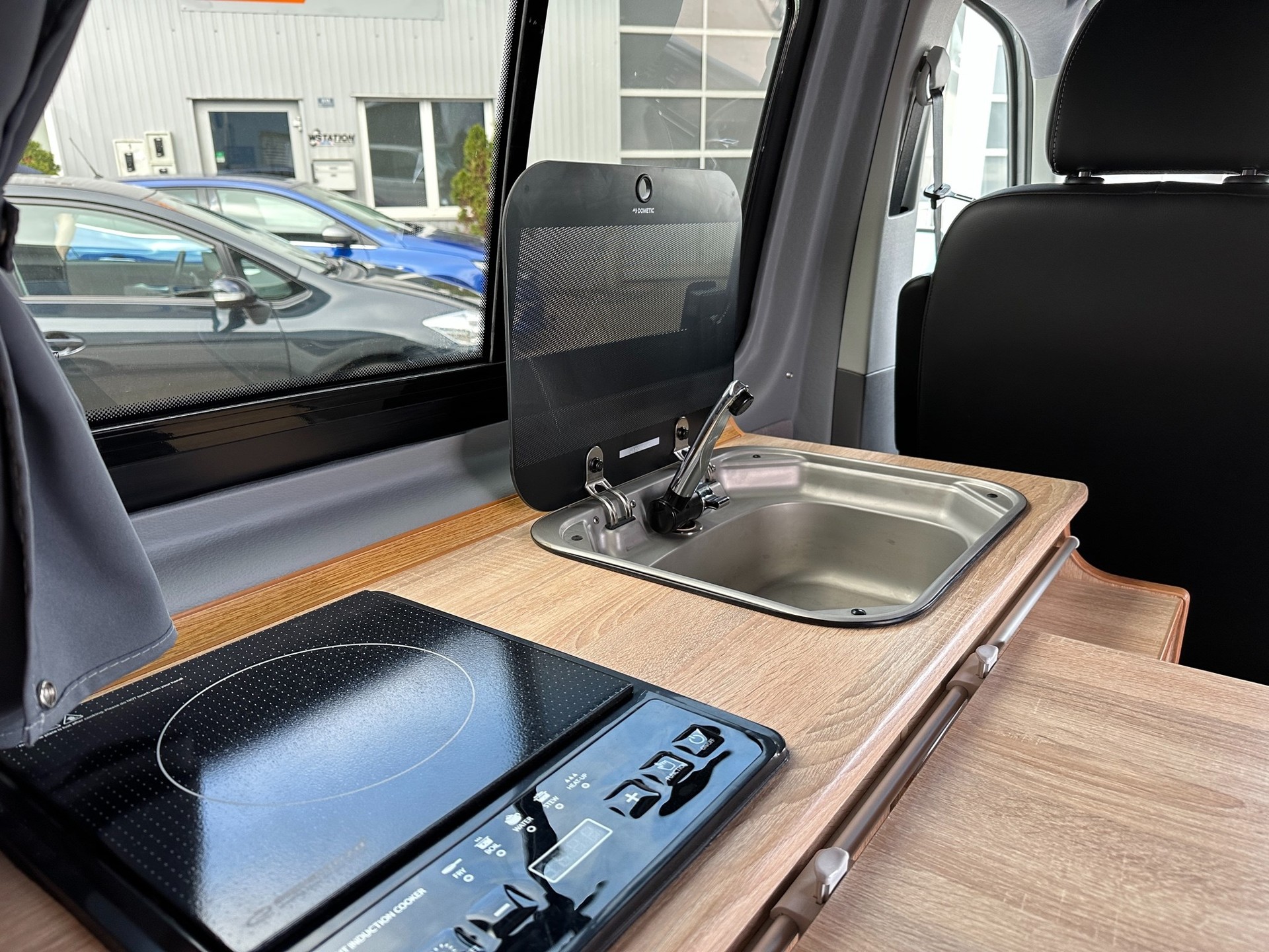 VW T6.1 California 2.0 TDI Coast “LANGVERSION“-image-3
