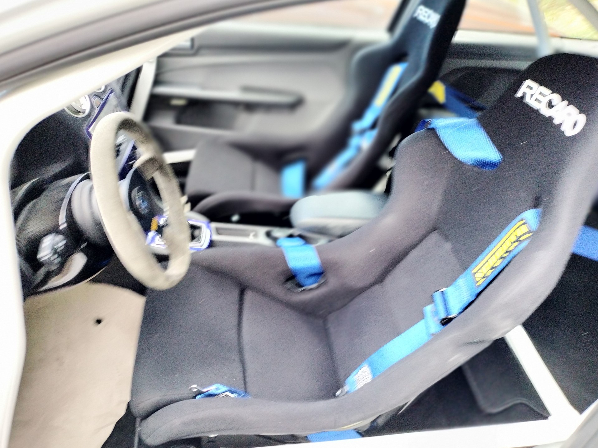 FORD Focus 2.5 Turbo ST-showroom-element-2