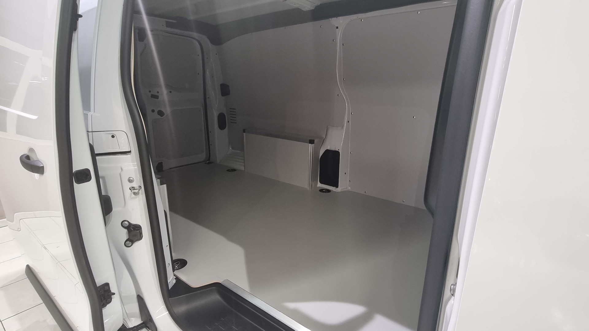 FIAT Scudo Kaw. L3 2.0 Multijet 145 Business Worker-image-10