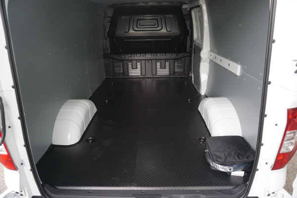MAXUS eDELIVER 3 Kas.L2 52.5kWh-image-5