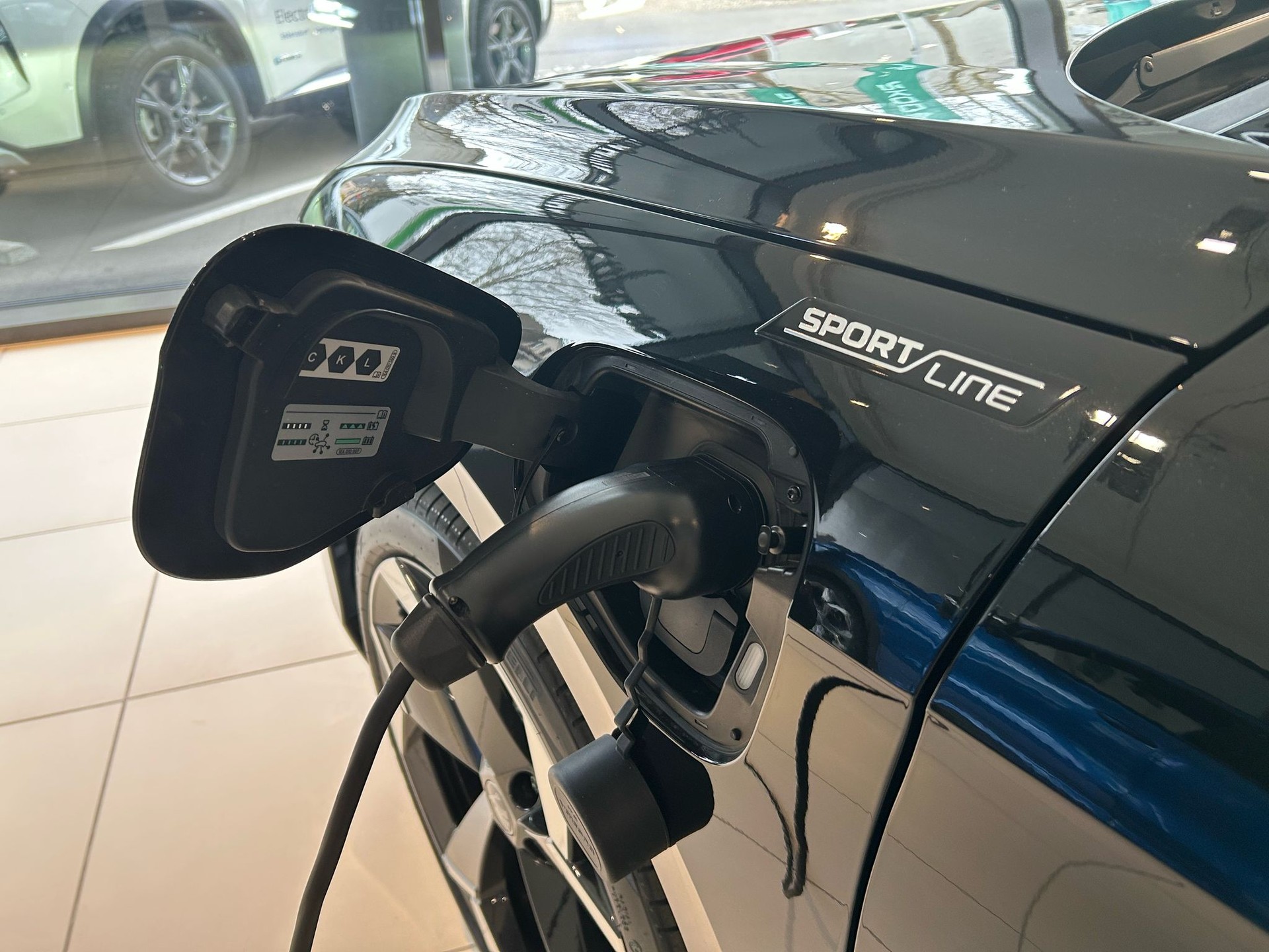SKODA Superb Combi 1.5 TSI PHEV Sportline DSG-image-8