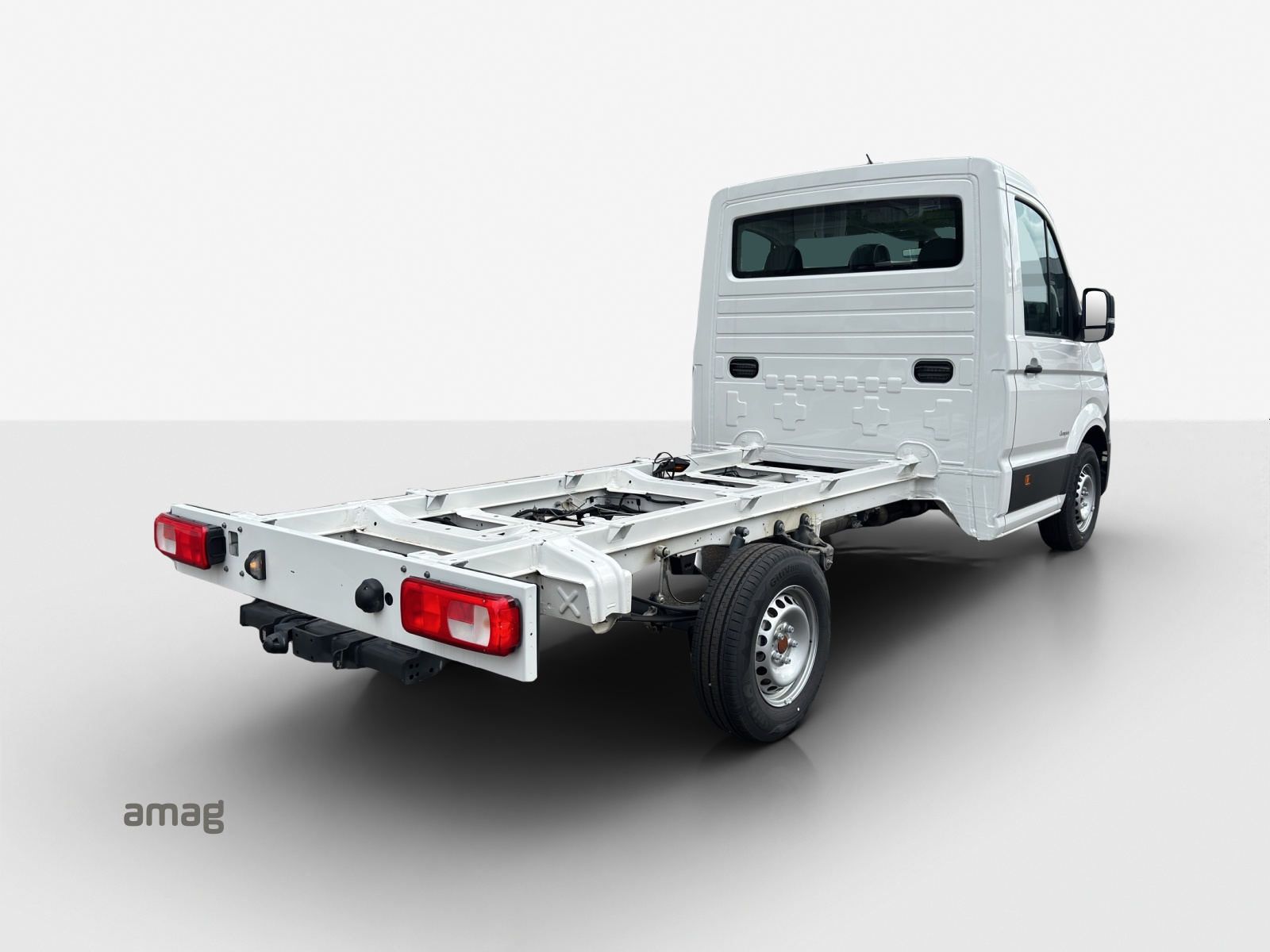 VW Crafter 35 2.0 TDI Kipp./Prits./Koffer+Heb. Champion L3 A-image-4