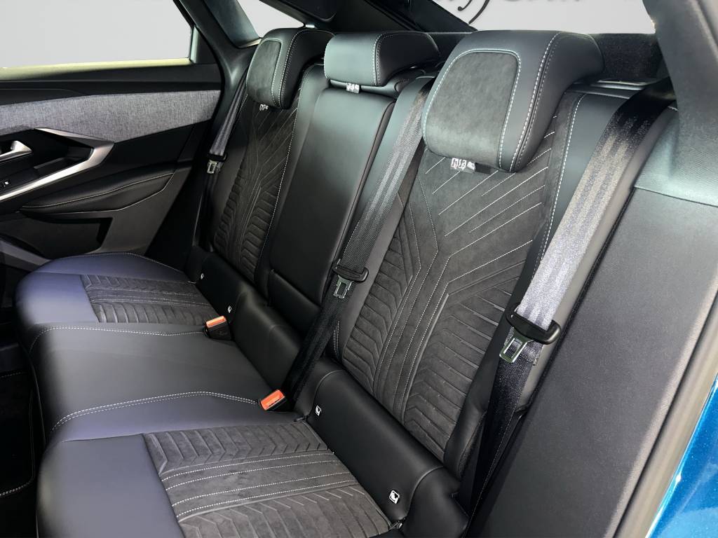 PEUGEOT 3008 73kWh GT-image-8