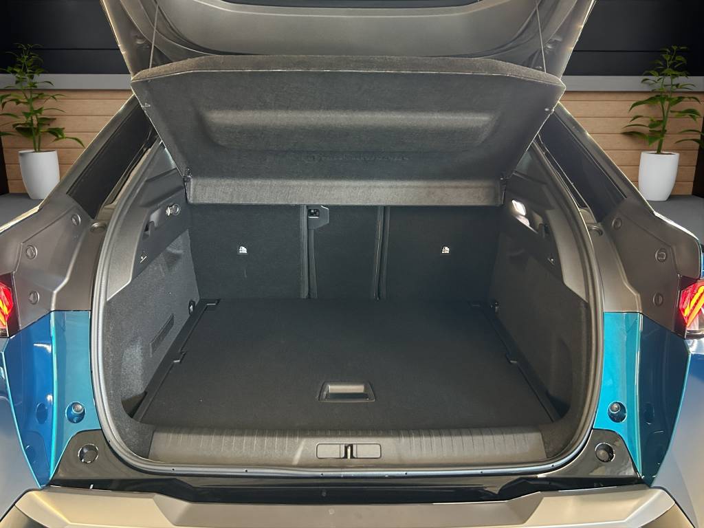 PEUGEOT 3008 73kWh GT-image-11