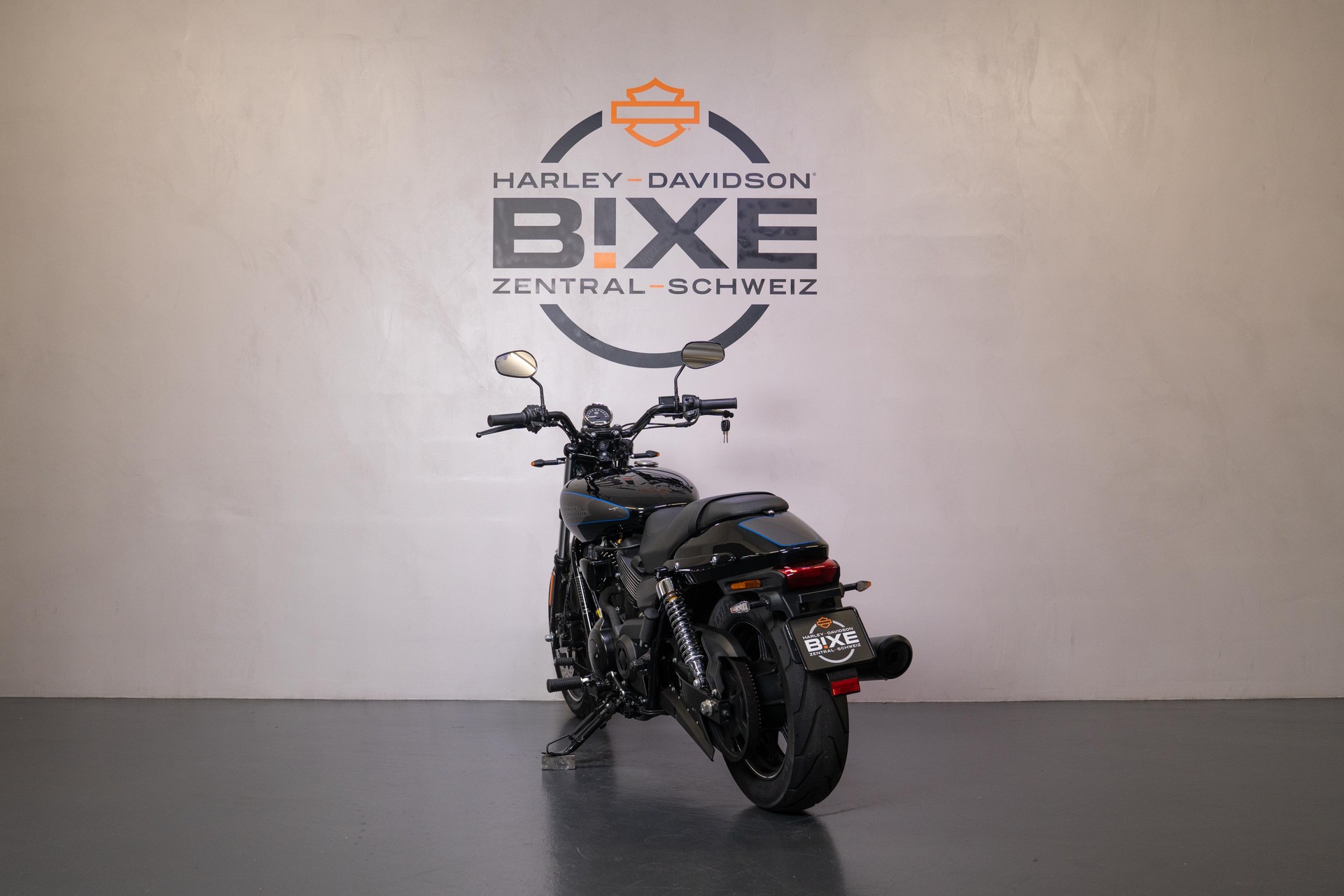 HARLEY-DAVIDSON XG 750-showroom-element-3