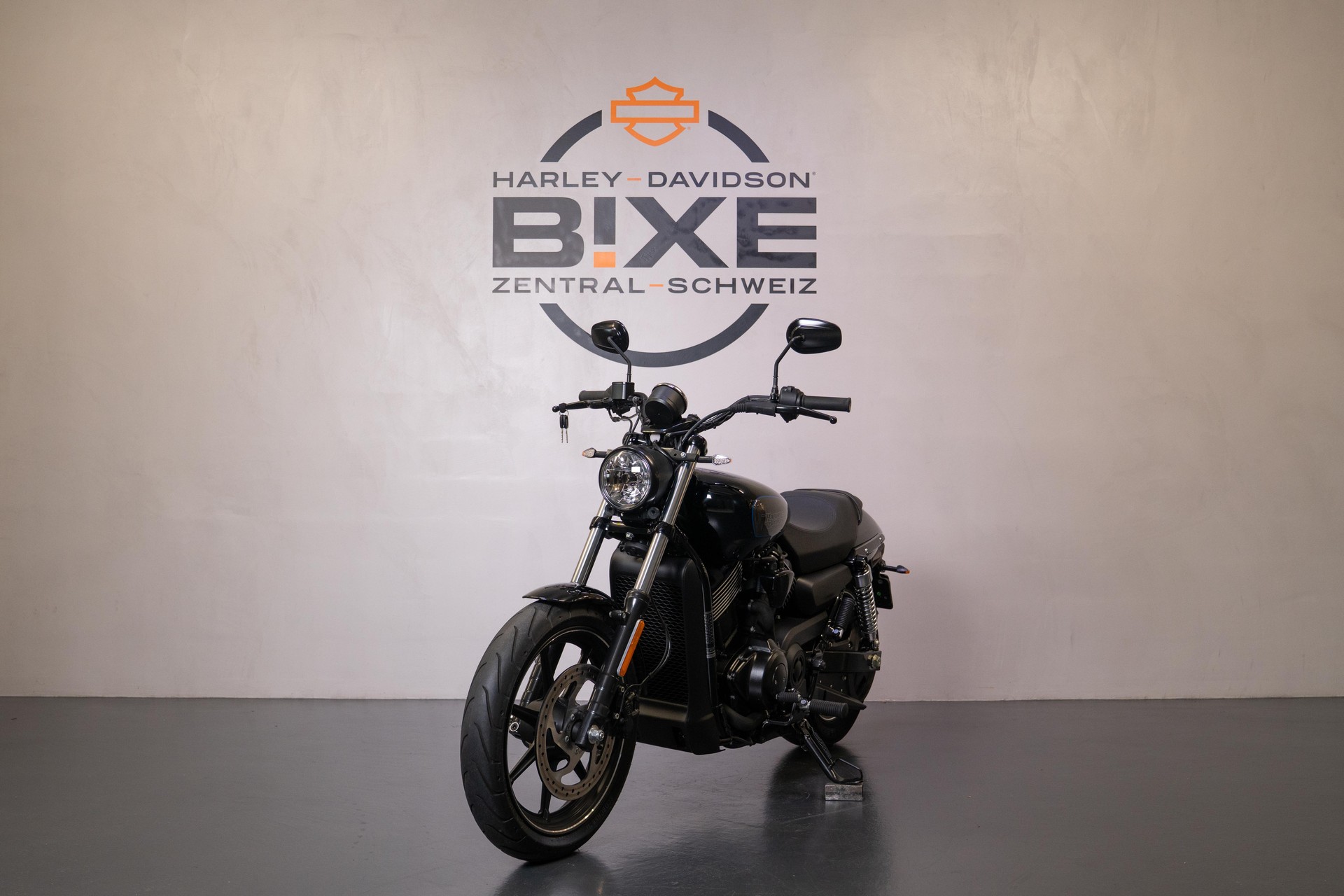 HARLEY-DAVIDSON XG 750-showroom-element-2