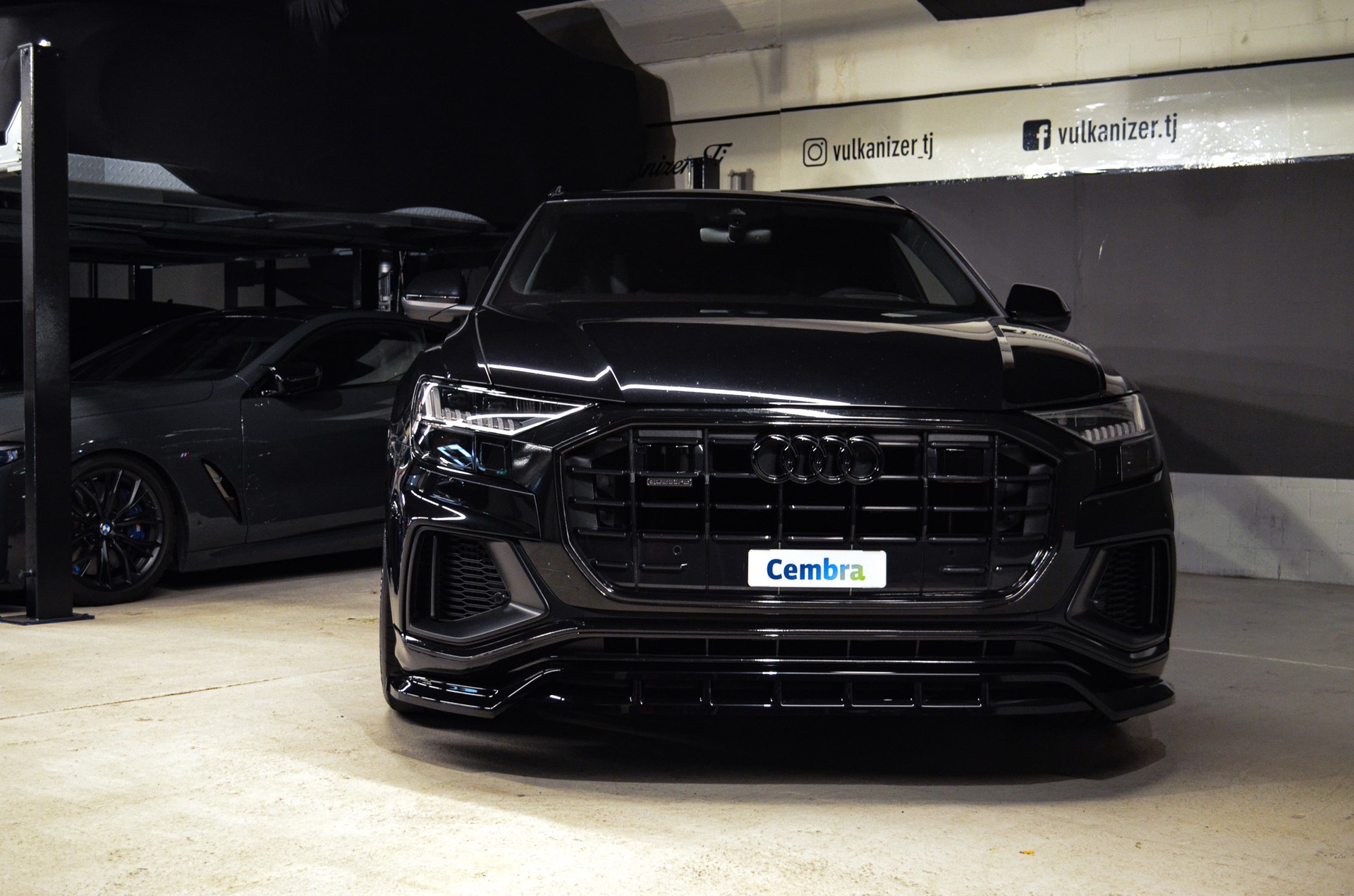 AUDI Q8 55 TFSI quattro tiptronic-showroom-element-3