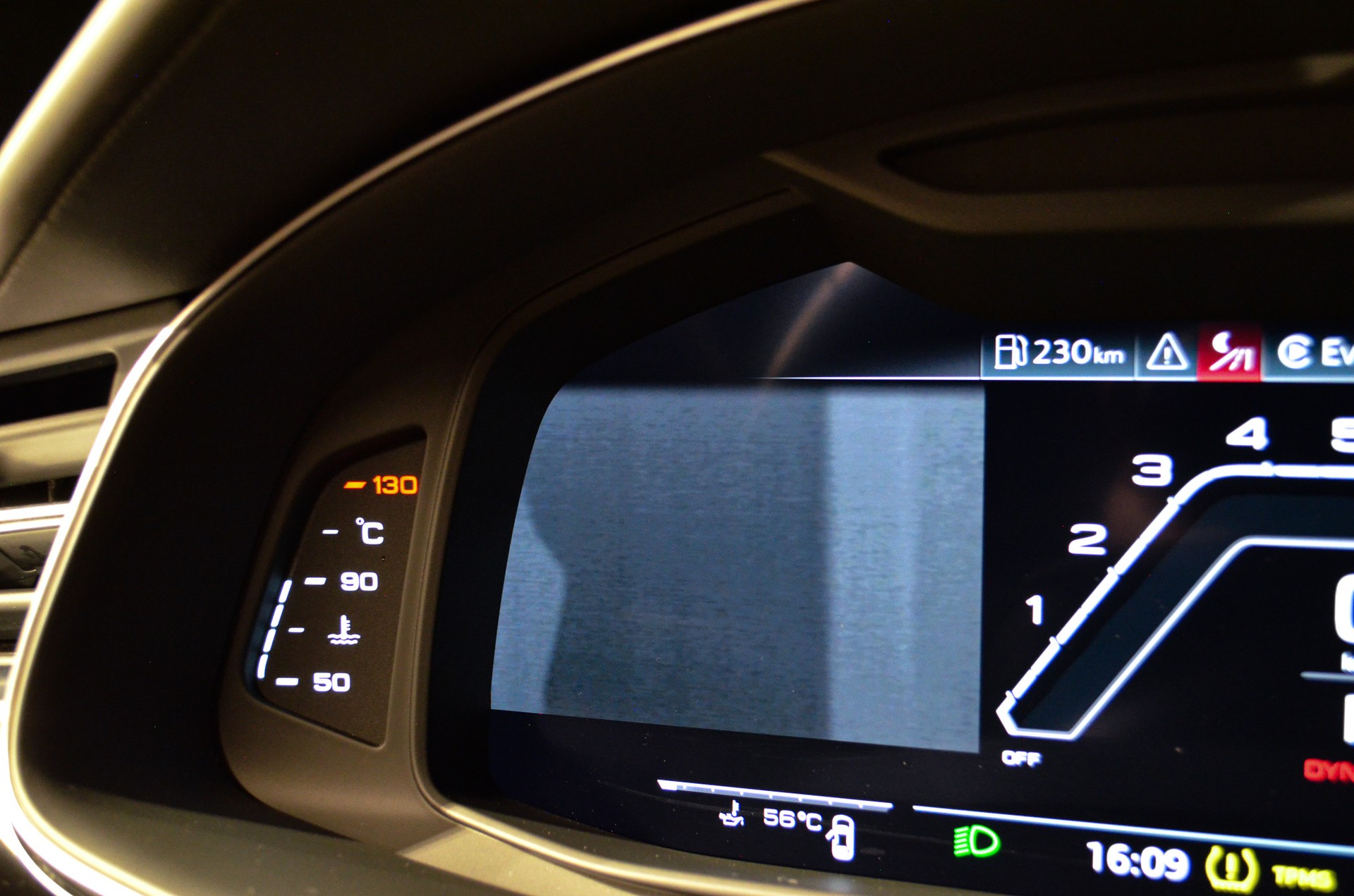 AUDI Q8 55 TFSI quattro tiptronic-image-19