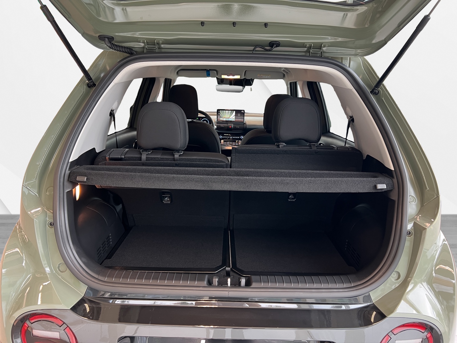 HYUNDAI Inster 49kWh Amplia-image-8