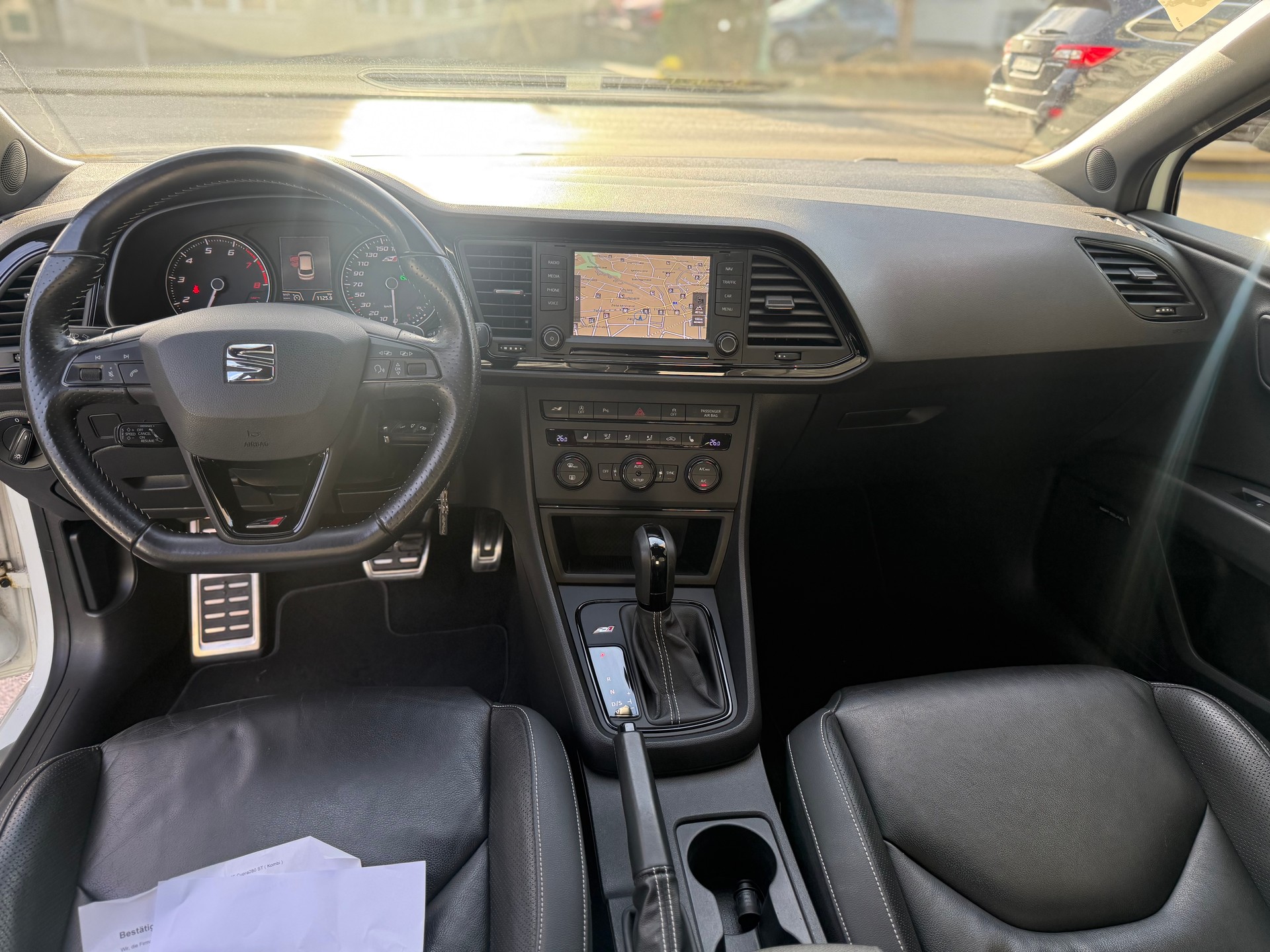 SEAT Leon ST 2.0 TSI Cupra 280 DSG-image-11
