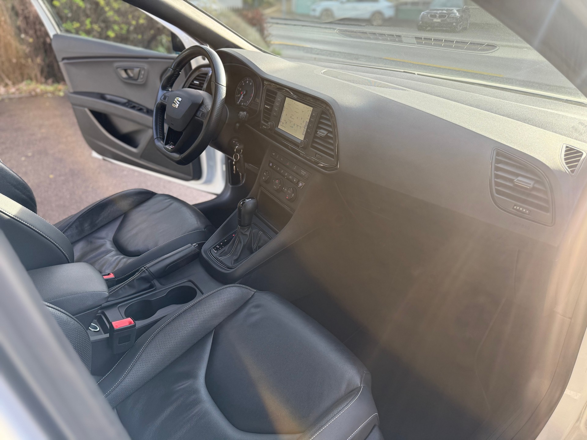 SEAT Leon ST 2.0 TSI Cupra 280 DSG-image-8