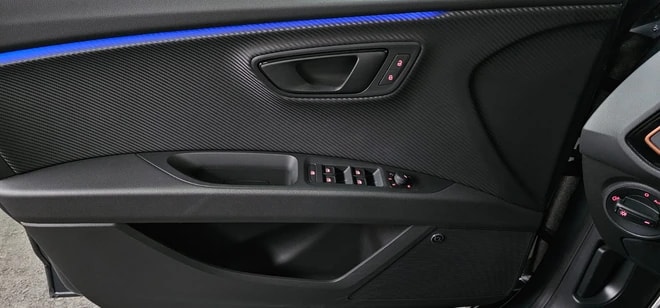 SEAT Leon 2.0 TSI Cupra R DSG *CH-Fahrzeug* *Limited Edition*-image-17