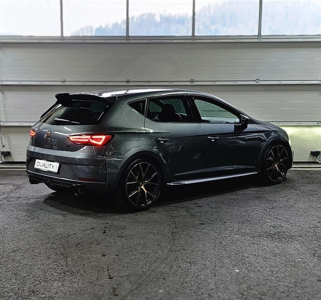 SEAT Leon 2.0 TSI Cupra R DSG *CH-Fahrzeug* *Limited Edition*-image-4