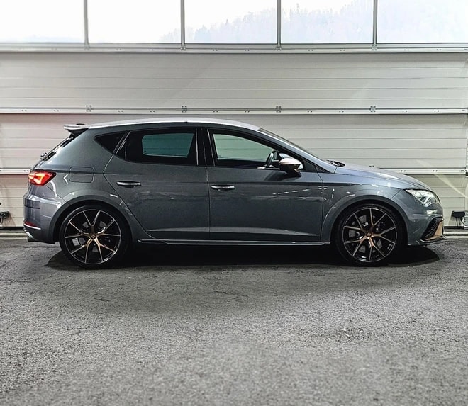 SEAT Leon 2.0 TSI Cupra R DSG *CH-Fahrzeug* *Limited Edition*-image-5