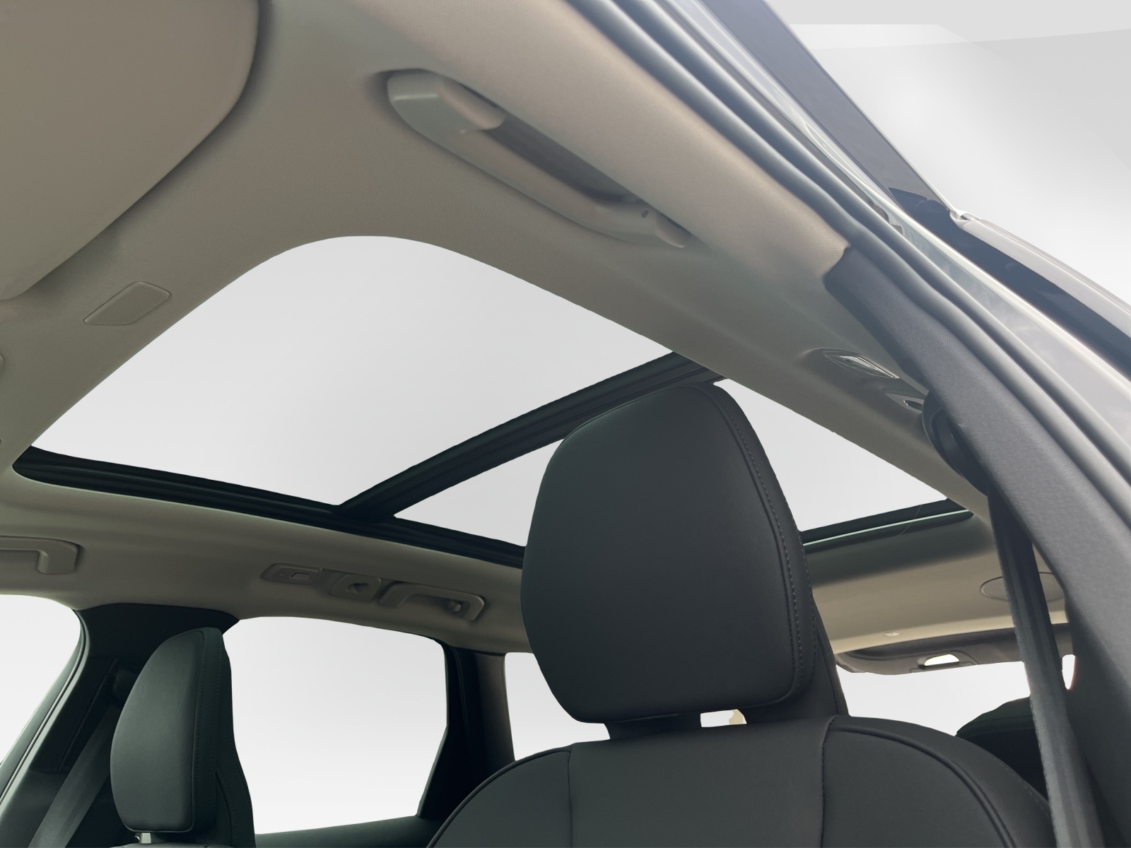 VOLVO XC60 2.0 T6 TE Ultra Dark eAWD-image-17