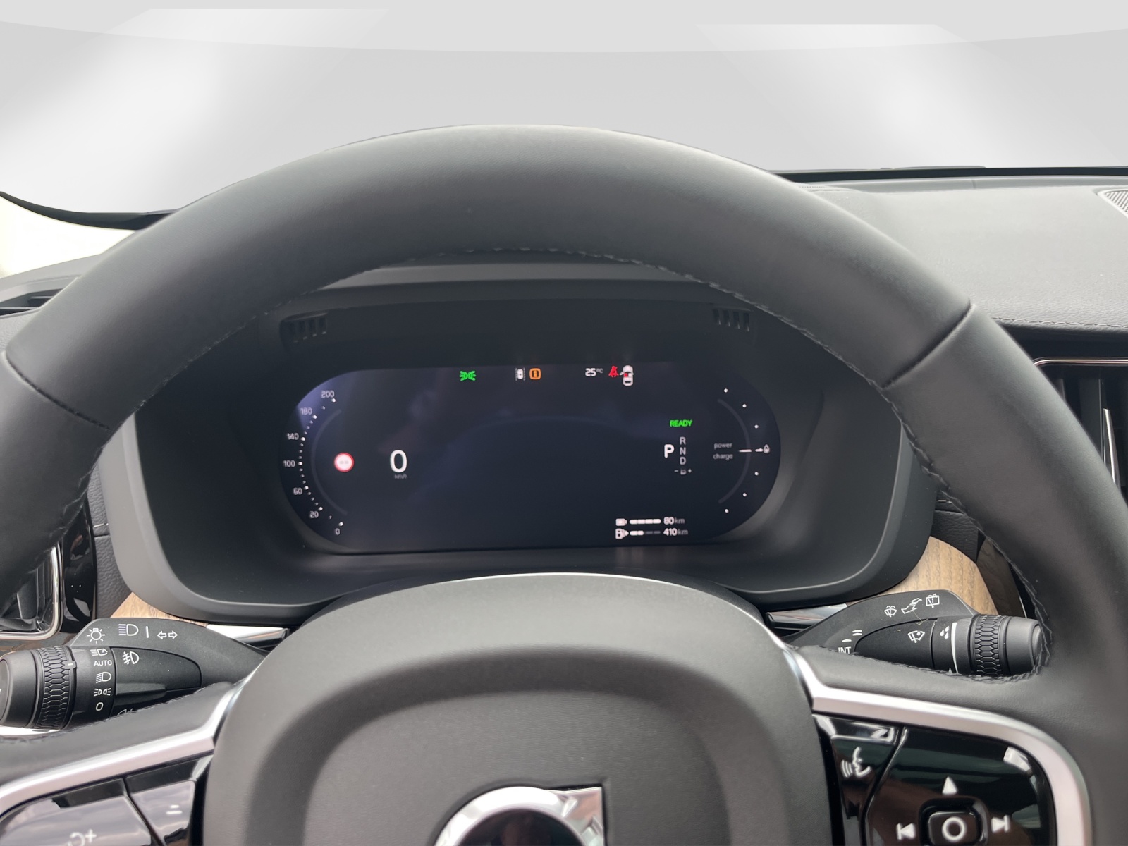 VOLVO XC60 2.0 T6 TE Ultra Dark eAWD-image-12