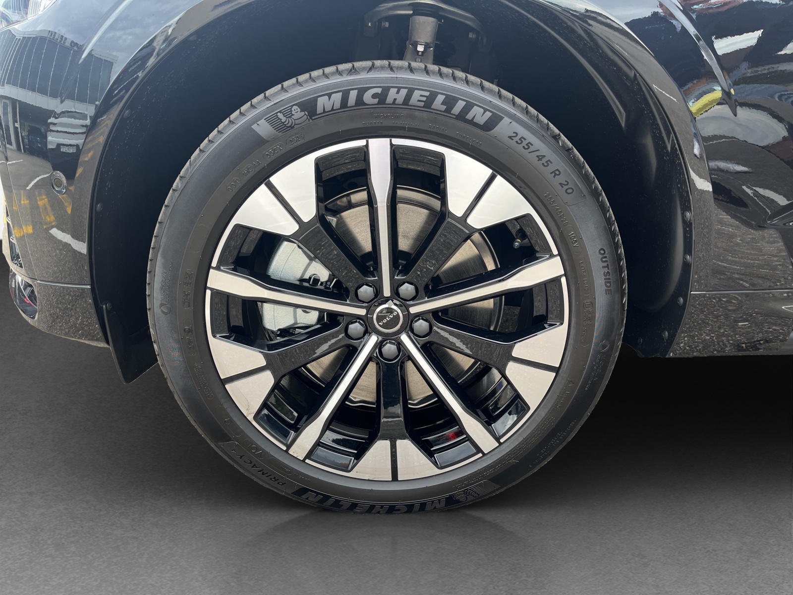 VOLVO XC60 2.0 T6 TE Ultra Dark eAWD-image-16