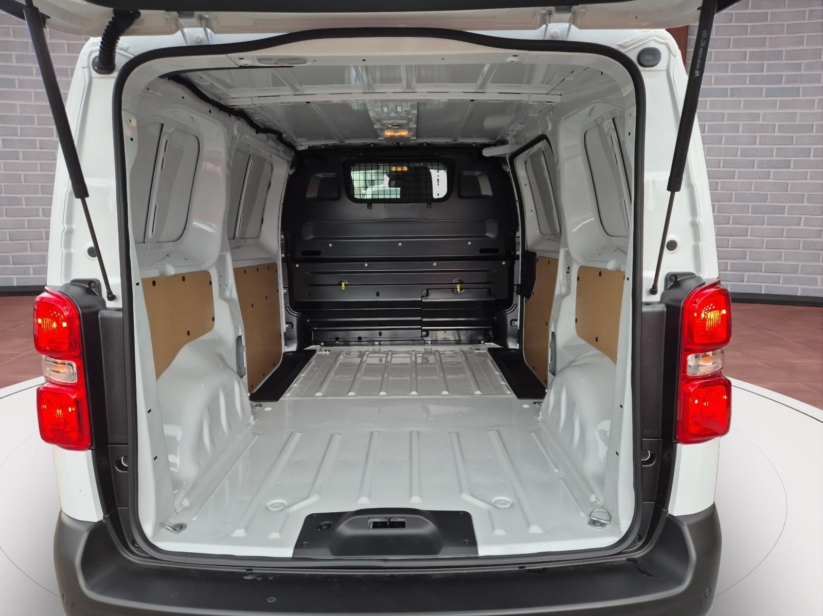 TOYOTA PROACE Van L1 1.5 D Active-image-8