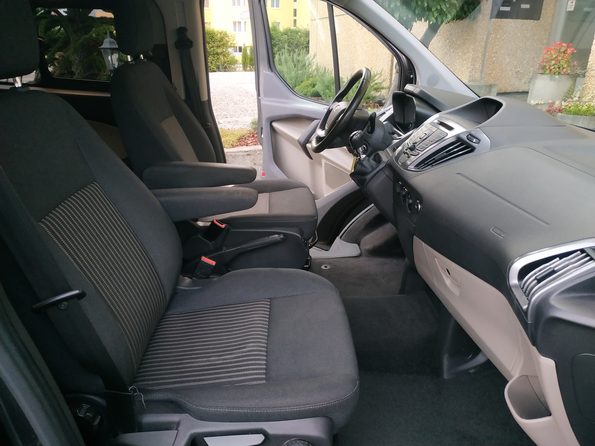 FORD Tourneo Custom 310 L2H1 Trend-image-16