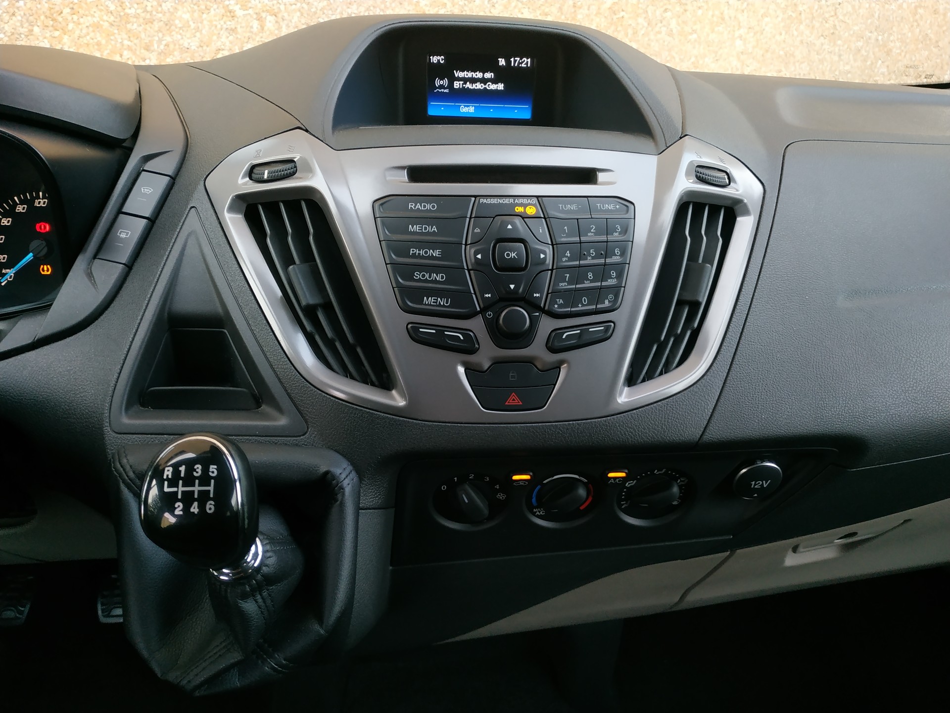 FORD Tourneo Custom 310 L2H1 Trend-image-12