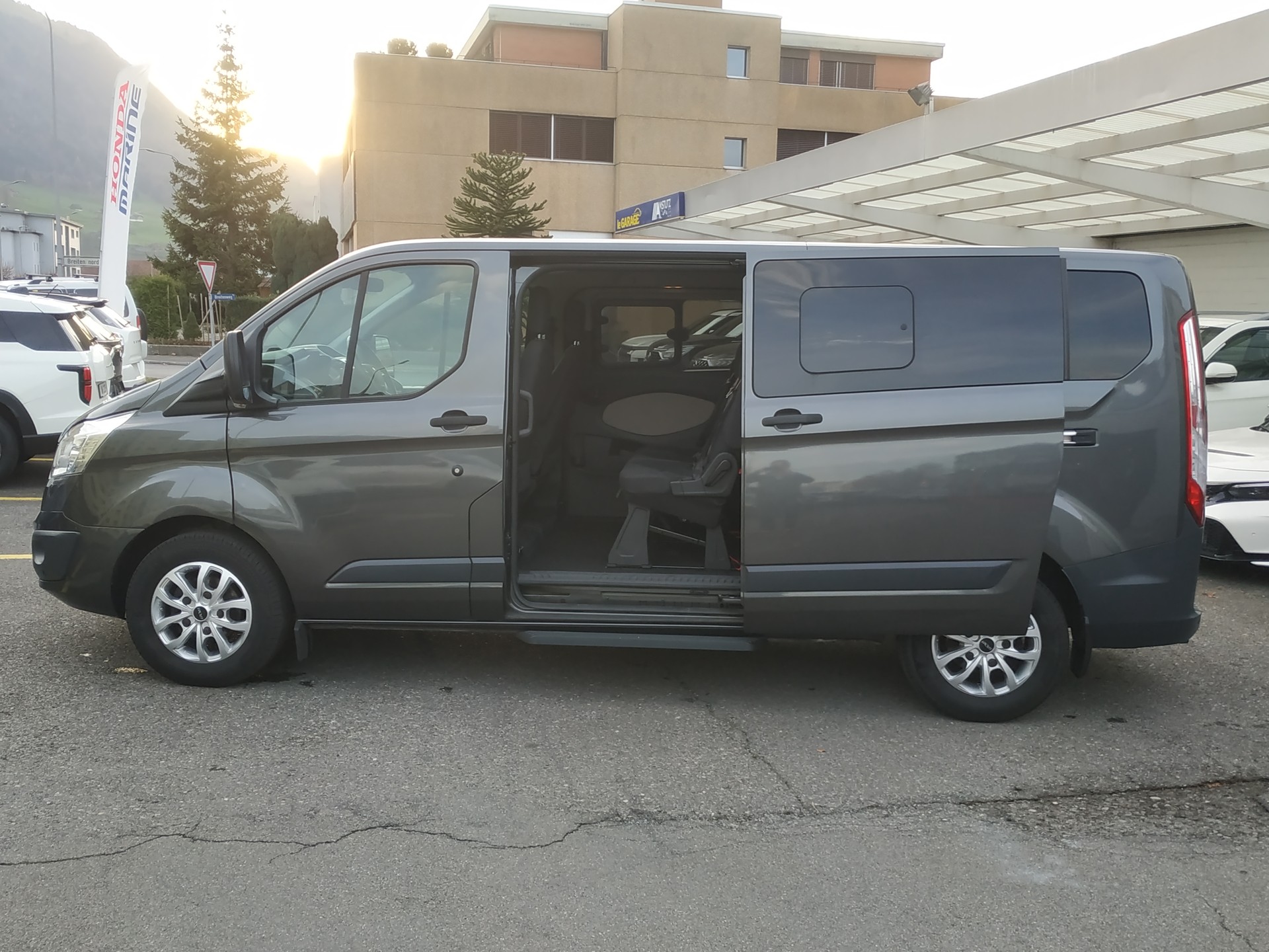 FORD Tourneo Custom 310 L2H1 Trend-image-7