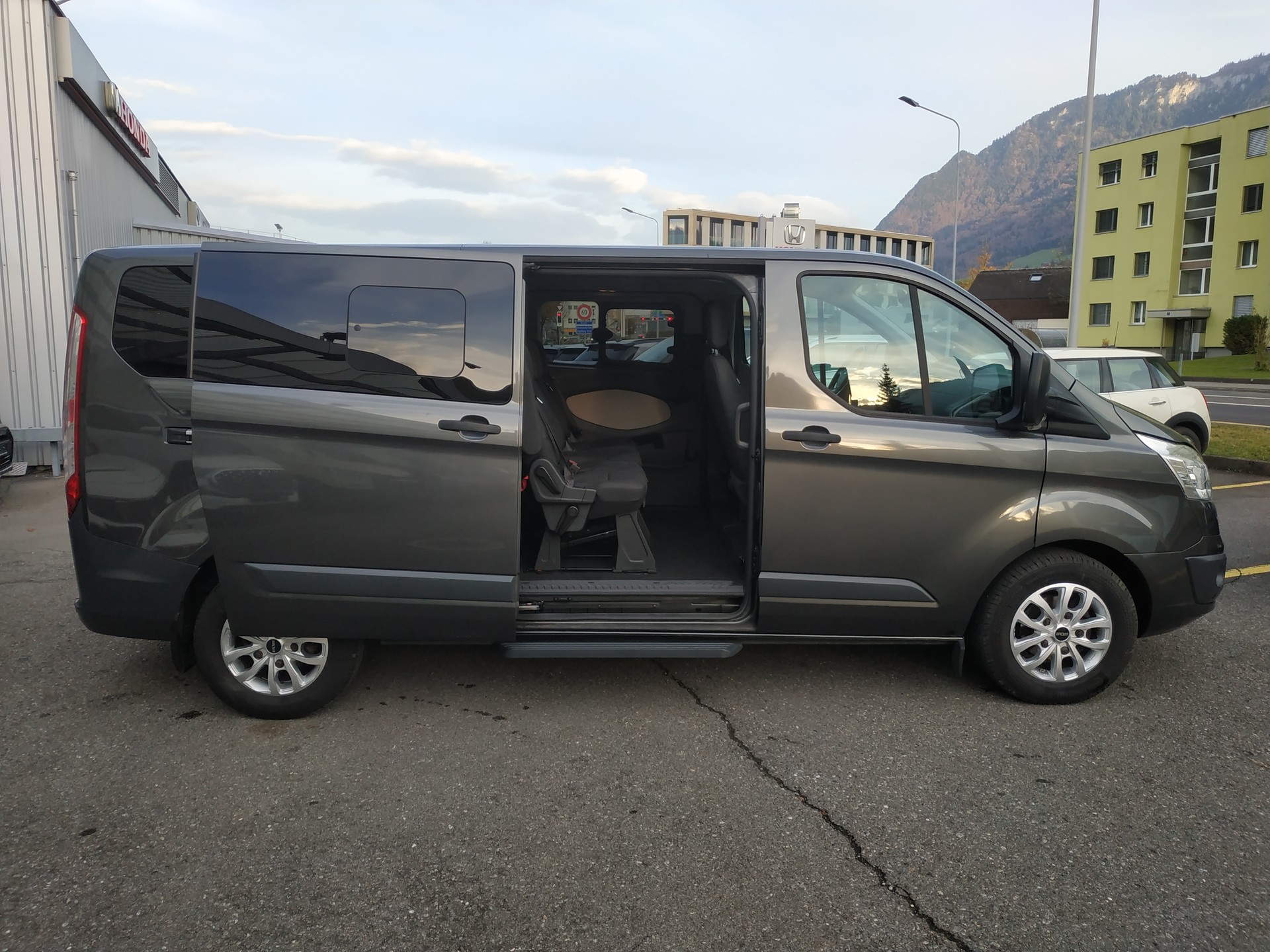 FORD Tourneo Custom 310 L2H1 Trend-image-5
