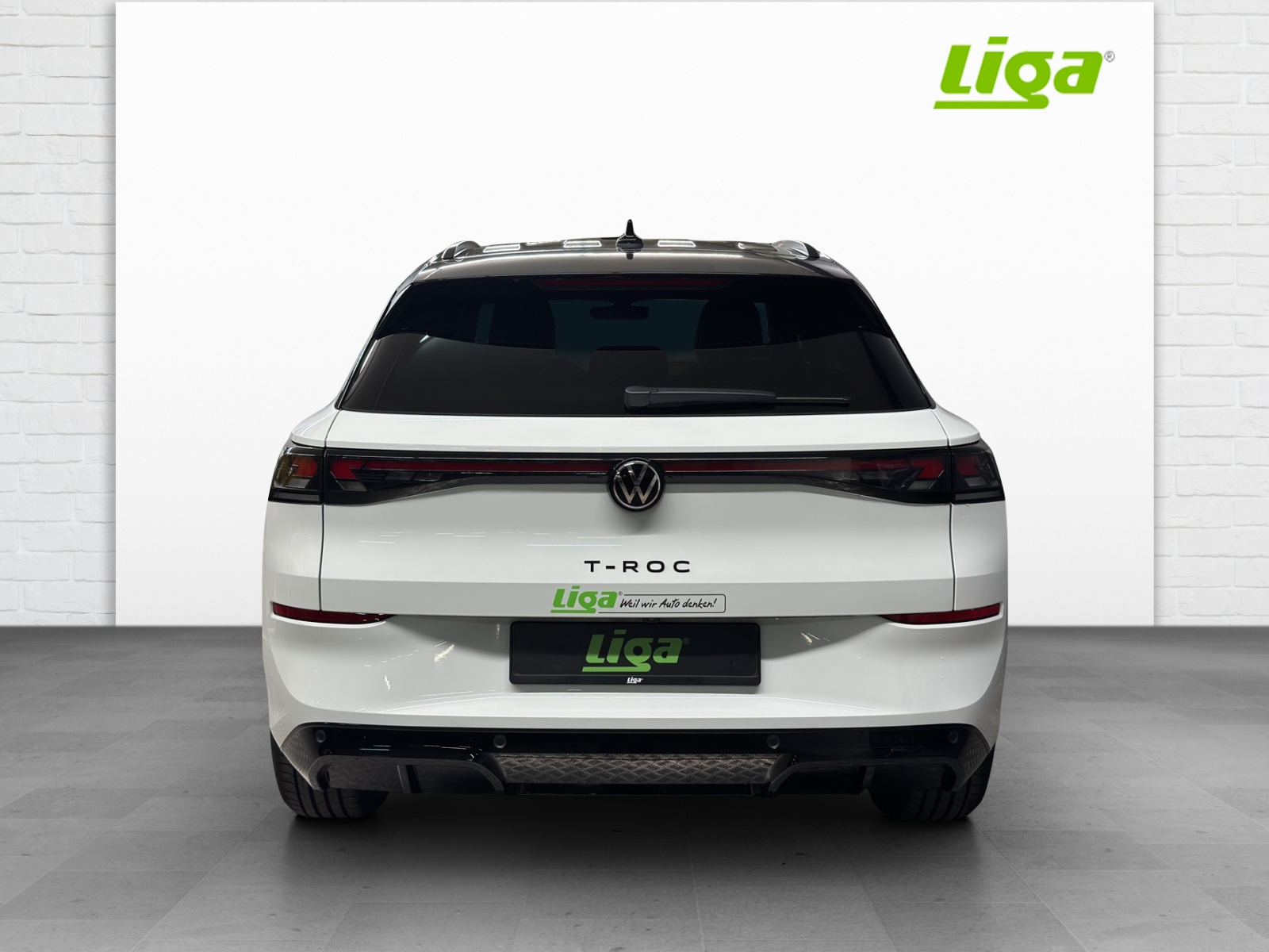VW T-Roc 1.5 eTSI R-Line DSG-image-4
