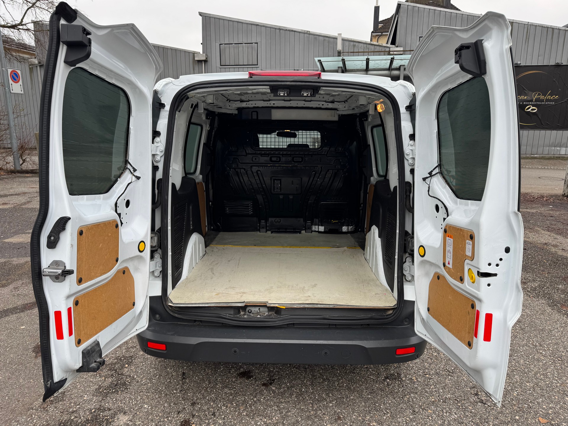 FORD Transit Connect Van T200 1.0 EcoBoost Trend * 03x Sitzplätze ** Klimaanlage ** PDC H ** 02x Airbeg * Frisch Ab MFK-image-13