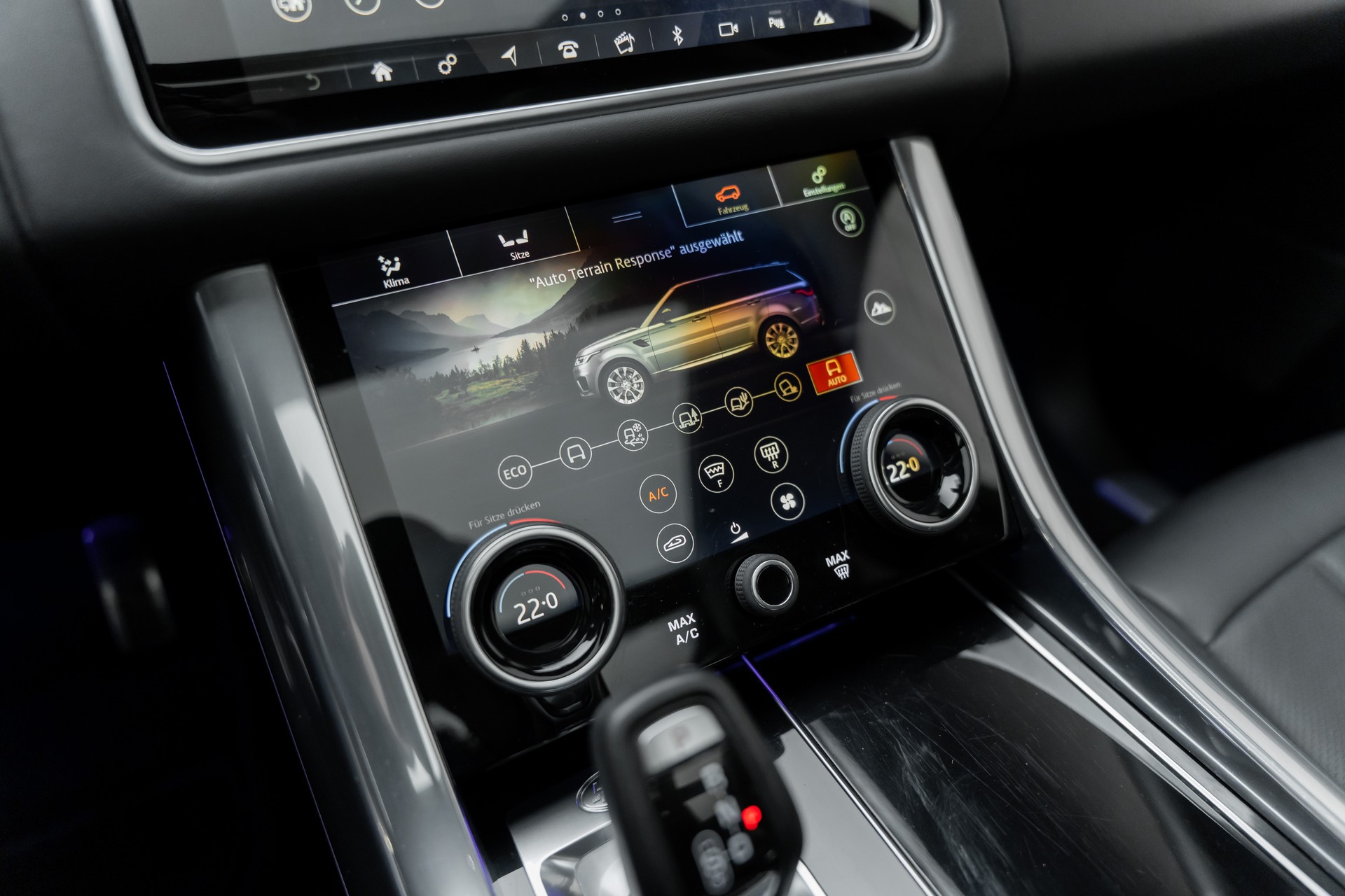 LAND ROVER Range Rover Sport 3.0 SDV6 HSE Automatic-image-10