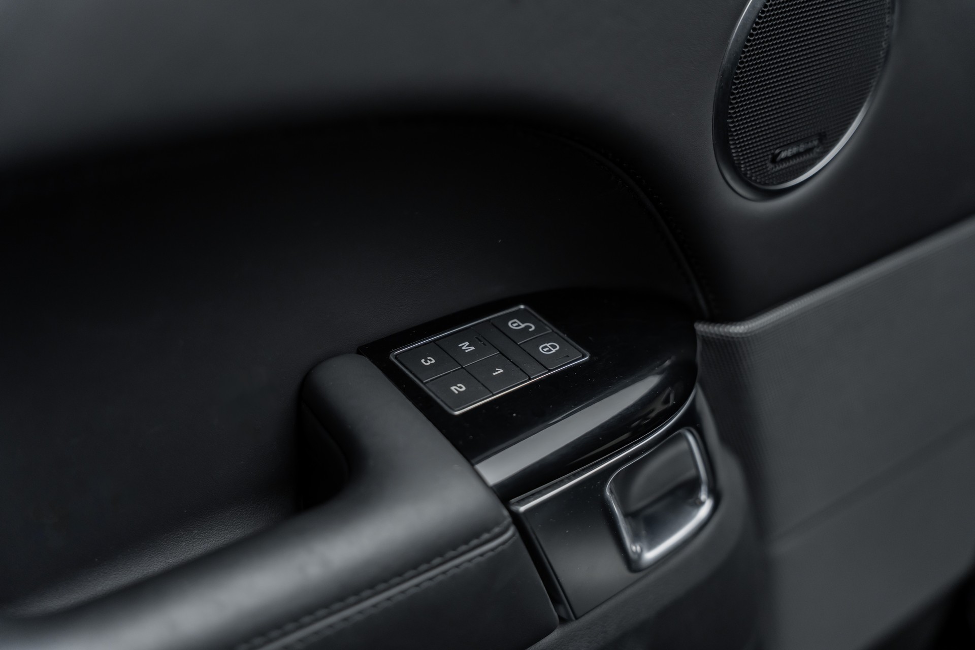 LAND ROVER Range Rover Sport 3.0 SDV6 HSE Automatic-image-21