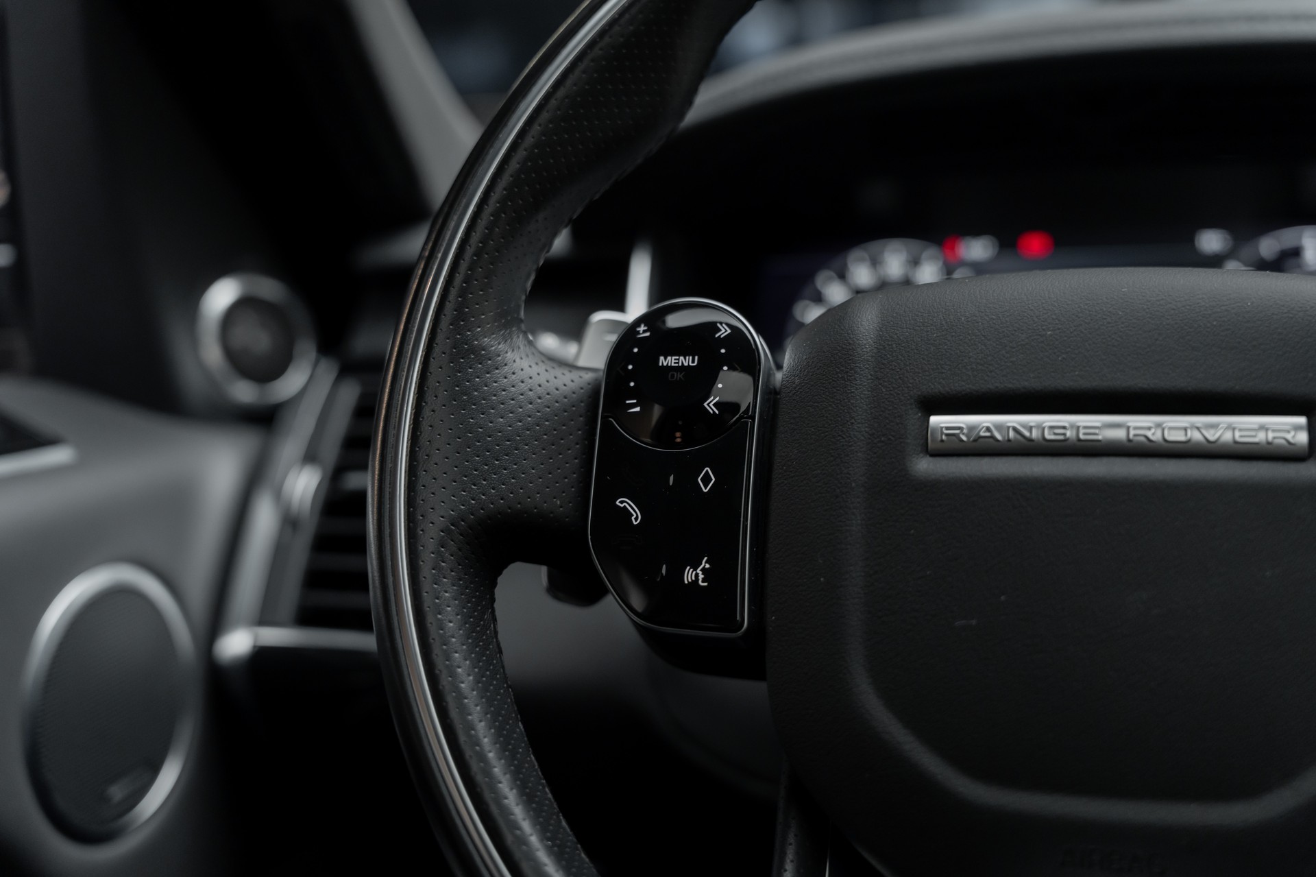 LAND ROVER Range Rover Sport 3.0 SDV6 HSE Automatic-image-18