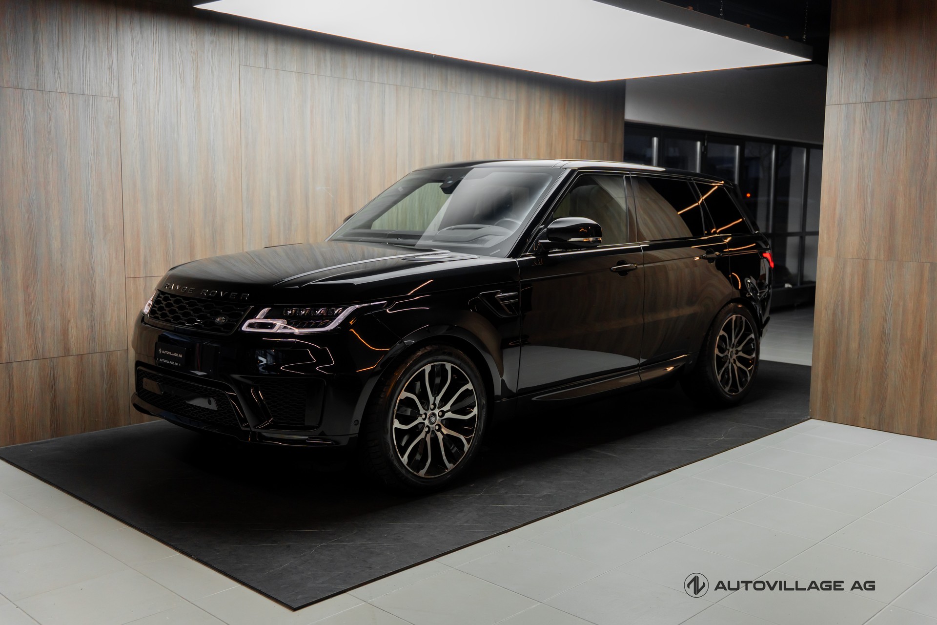LAND ROVER Range Rover Sport 3.0 SDV6 HSE Automatic-image-0