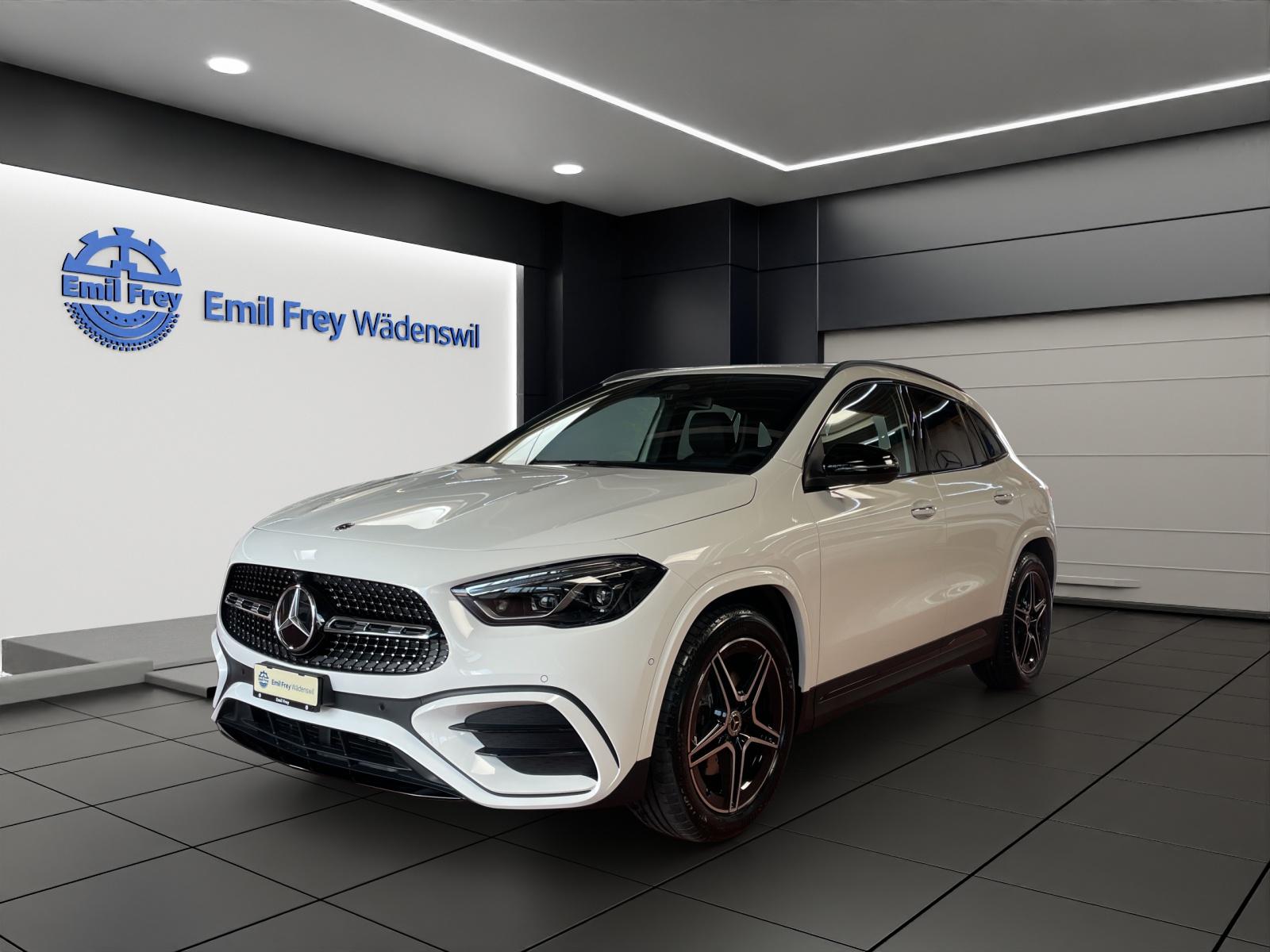 MERCEDES-BENZ GLA 200 Night Star AMG Line-image-10