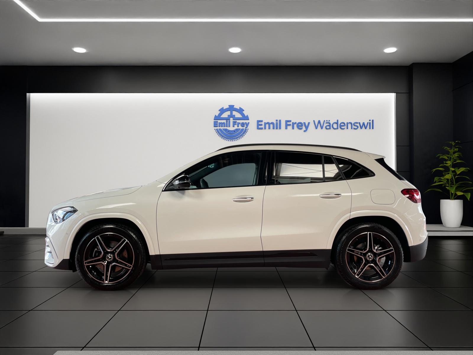 MERCEDES-BENZ GLA 200 Night Star AMG Line-image-1